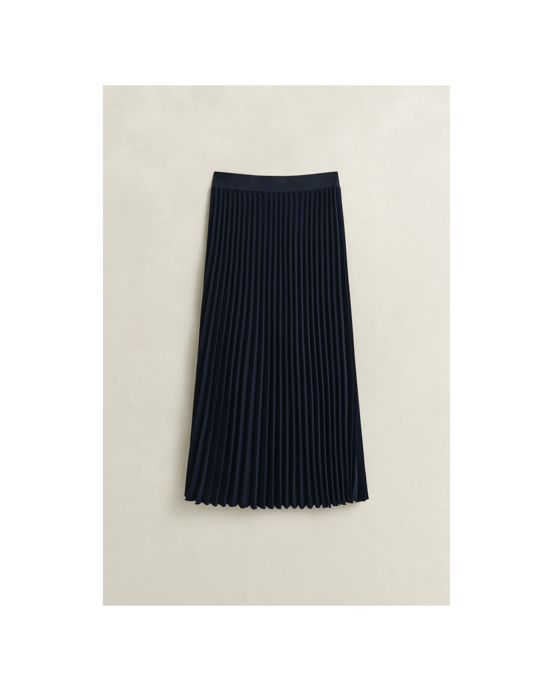 Pleated Skirt Gant4.jpg