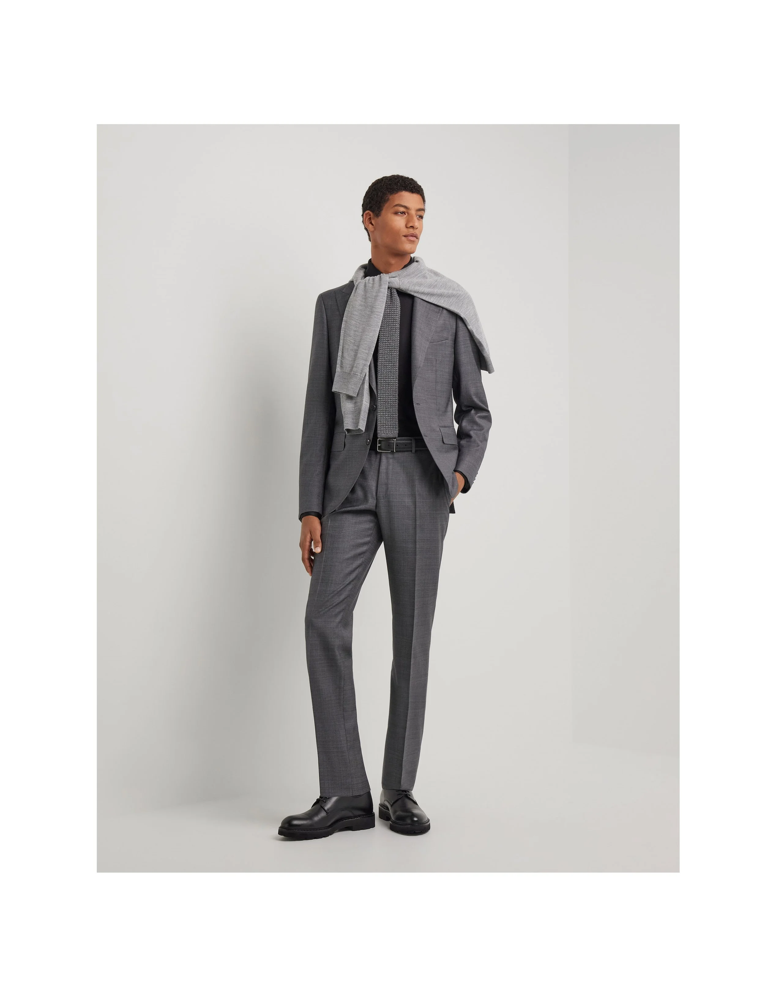 Grey Suit canali2.jpg