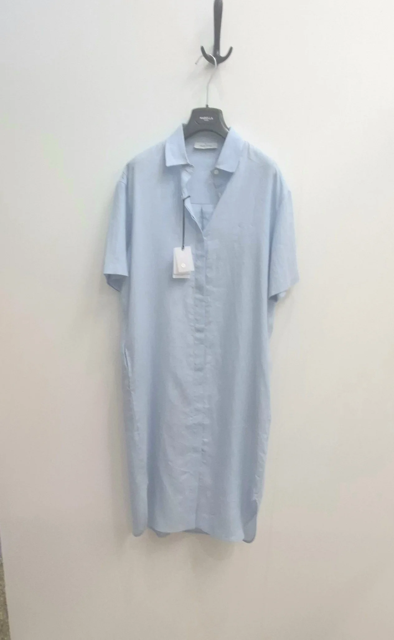 GRAN SASSO Women's linen shirt dress.       Powder Blue