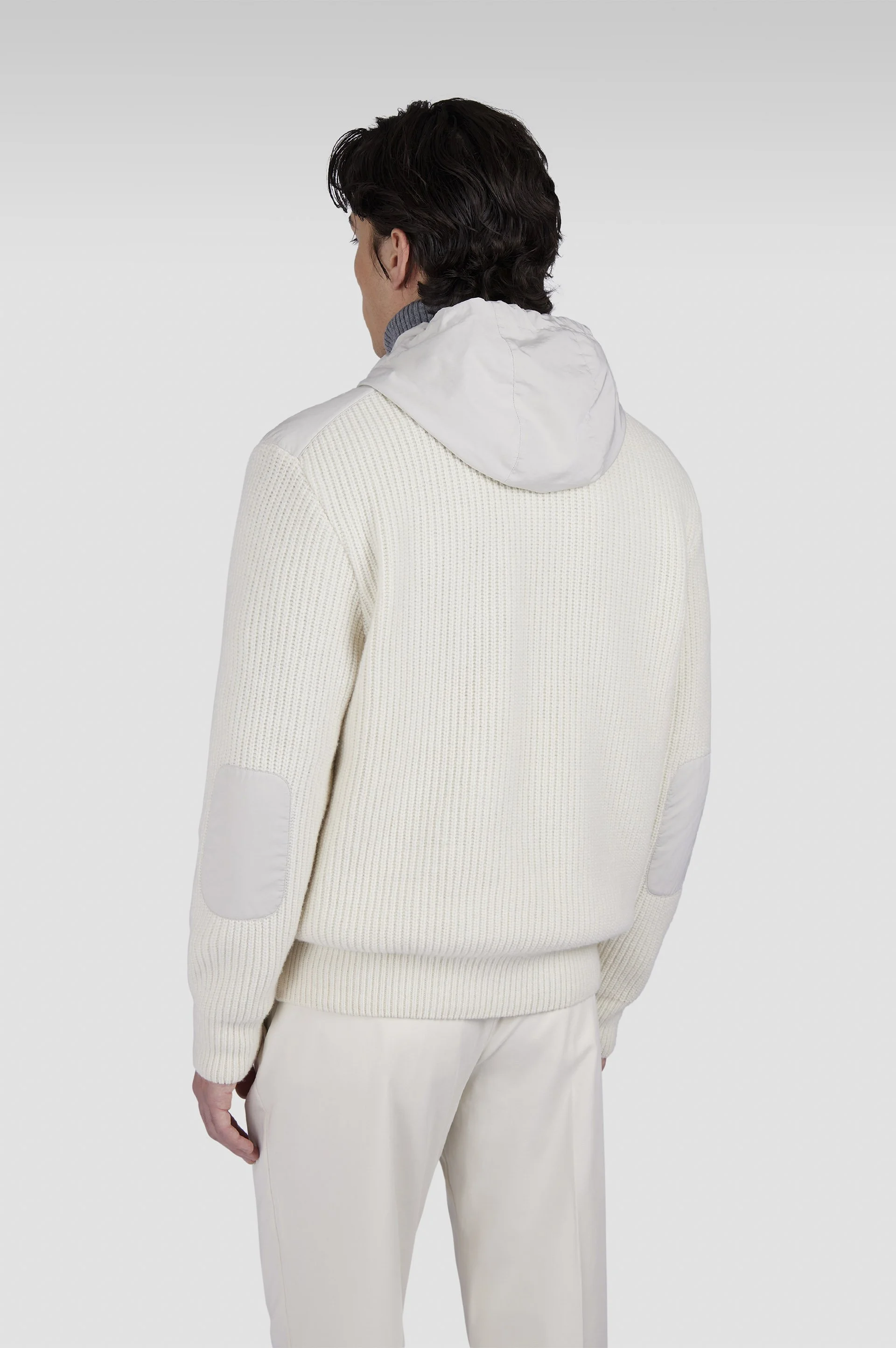 Re wool knit3.jpg