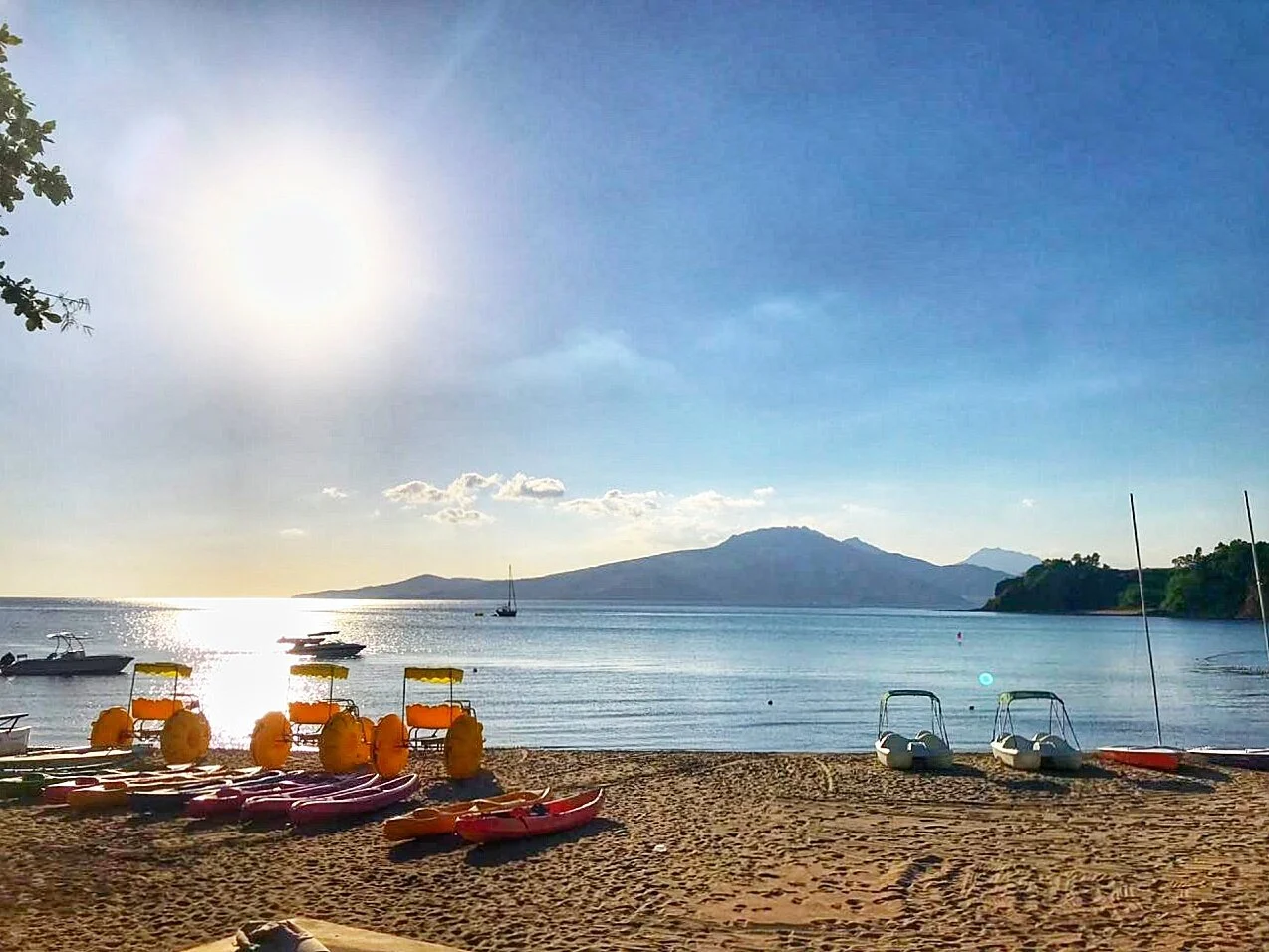 Reasons To Travel Slow (Manila, Philippines)
