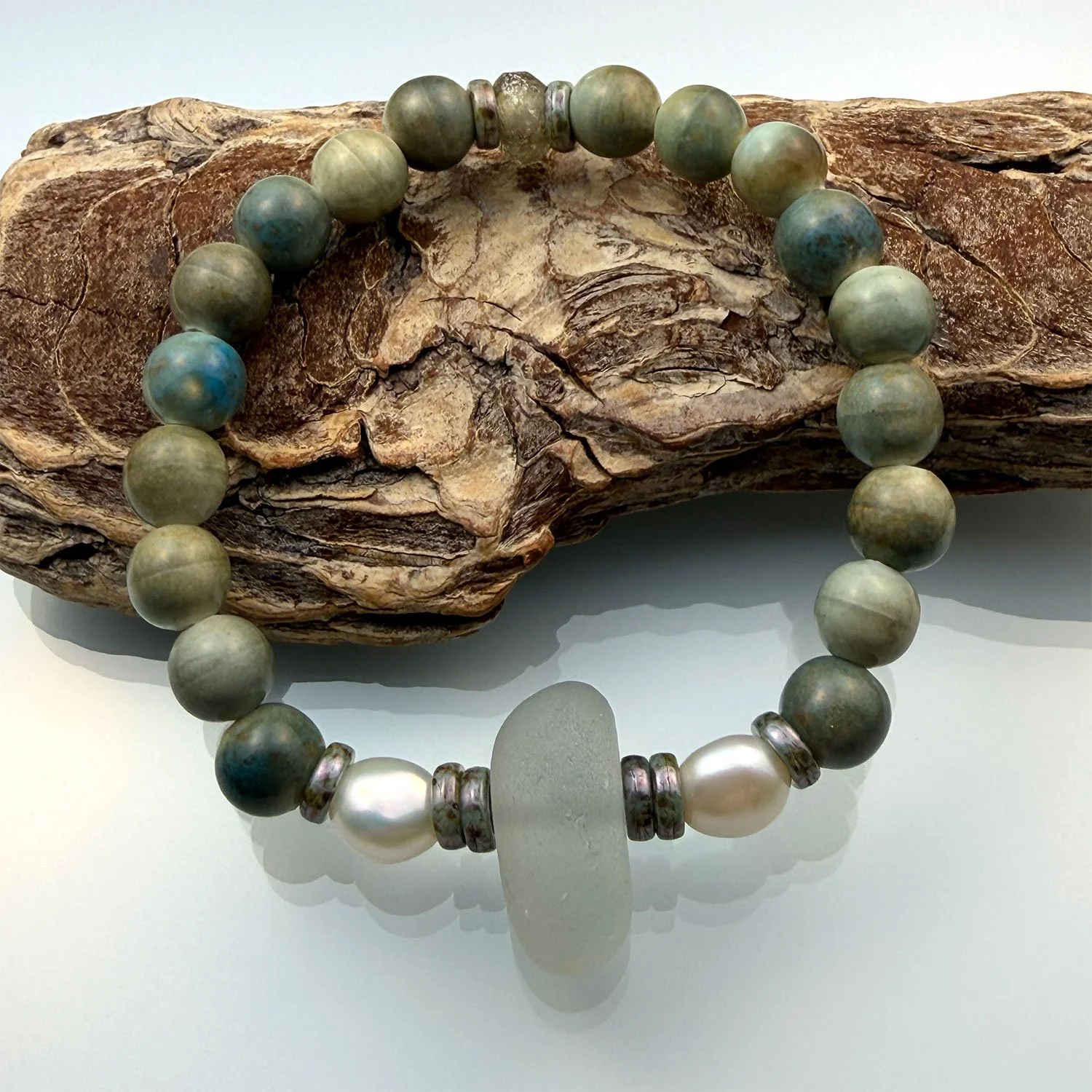 12-19bracelet02.jpg