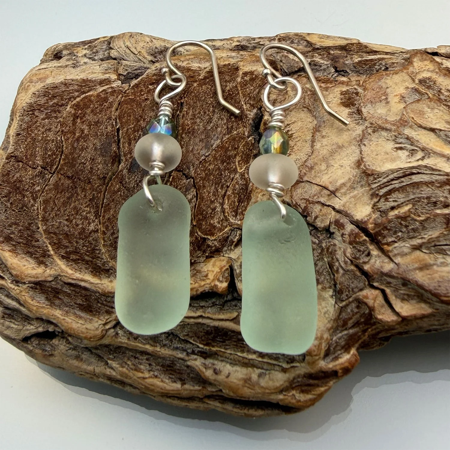 11-16earrings01.jpg