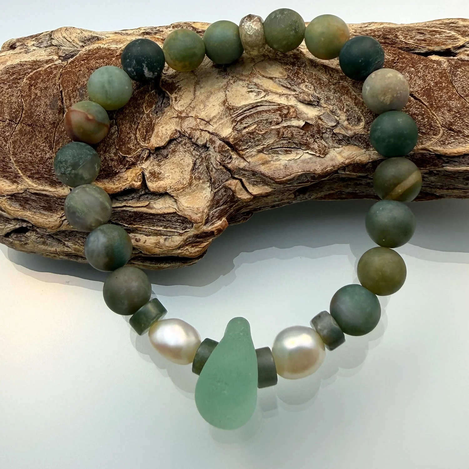 12-19bracelet01.jpg