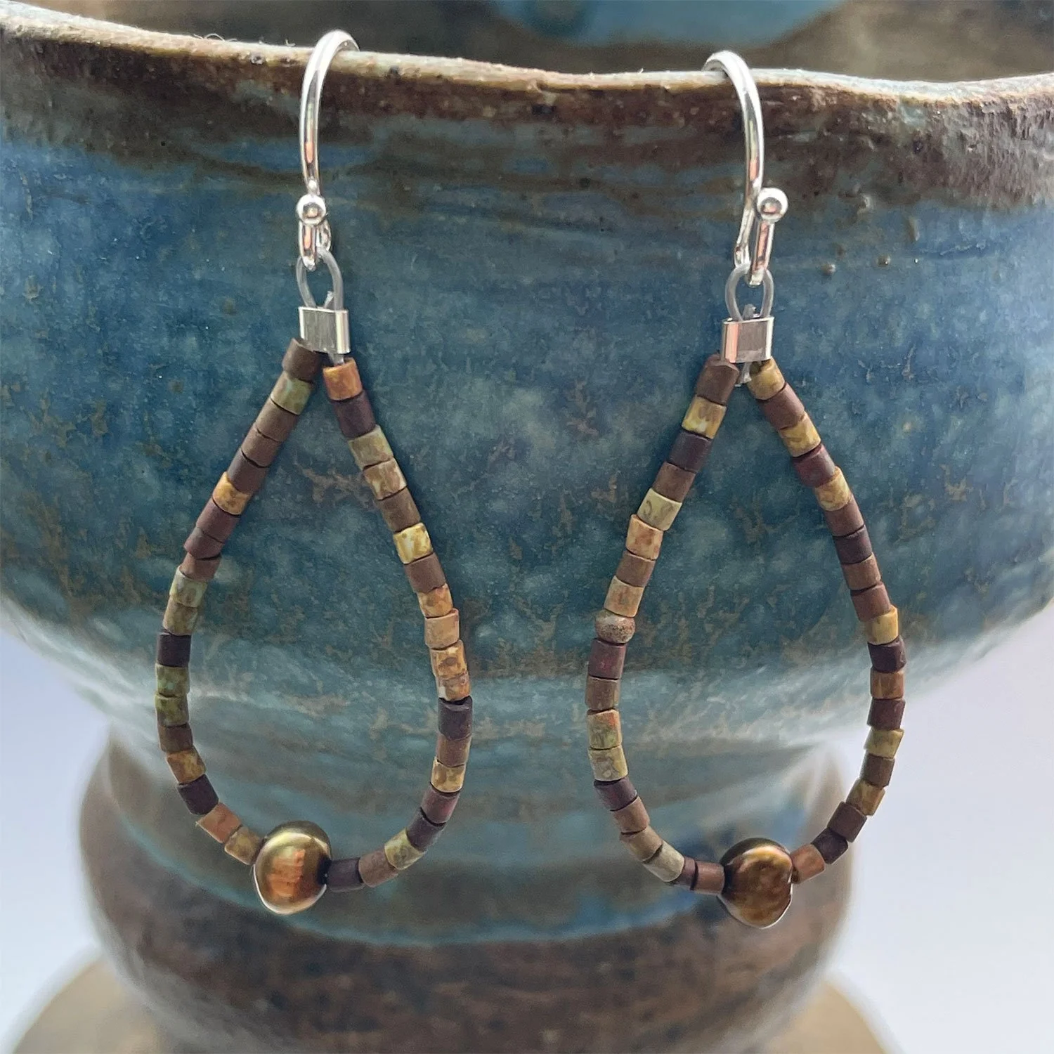 10-20-25earring01.jpg