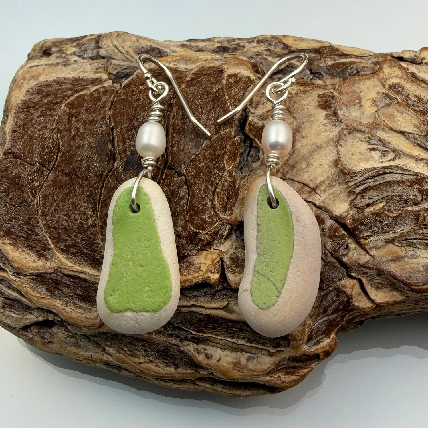 11-16earrings02.jpg