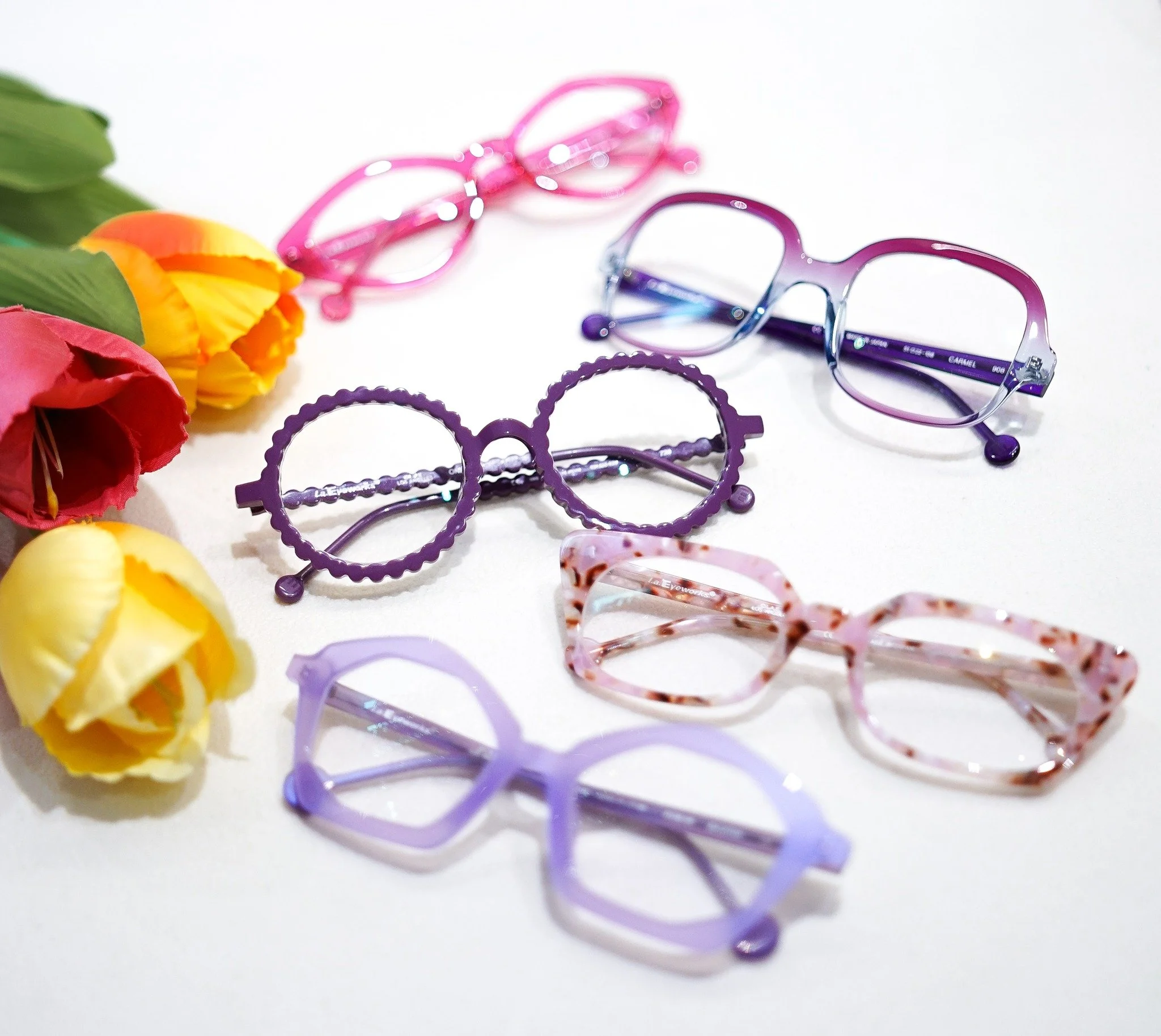 Olette meille t&auml;rke&auml; n&auml;ky 💝 Kiitos, ett&auml; kuljette rinnallamme - ilman teit&auml; ei olisi meit&auml;. Hyv&auml;&auml; yst&auml;v&auml;np&auml;iv&auml;&auml;!

#optikko #optikkotampere #silm&auml;lasit #yst&auml;v&auml;np&auml;iv&