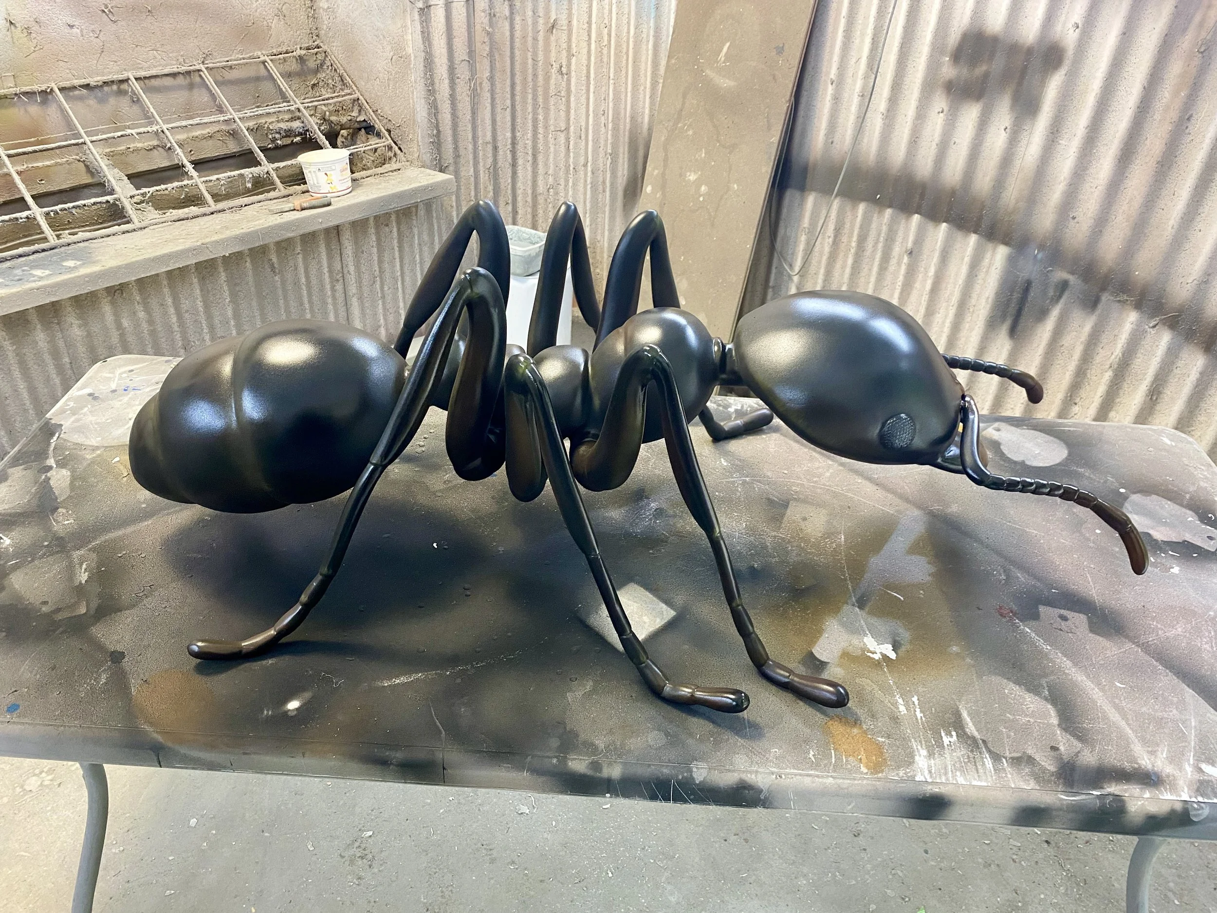 Ant painted by Matt Smidt at Natureworks Australia