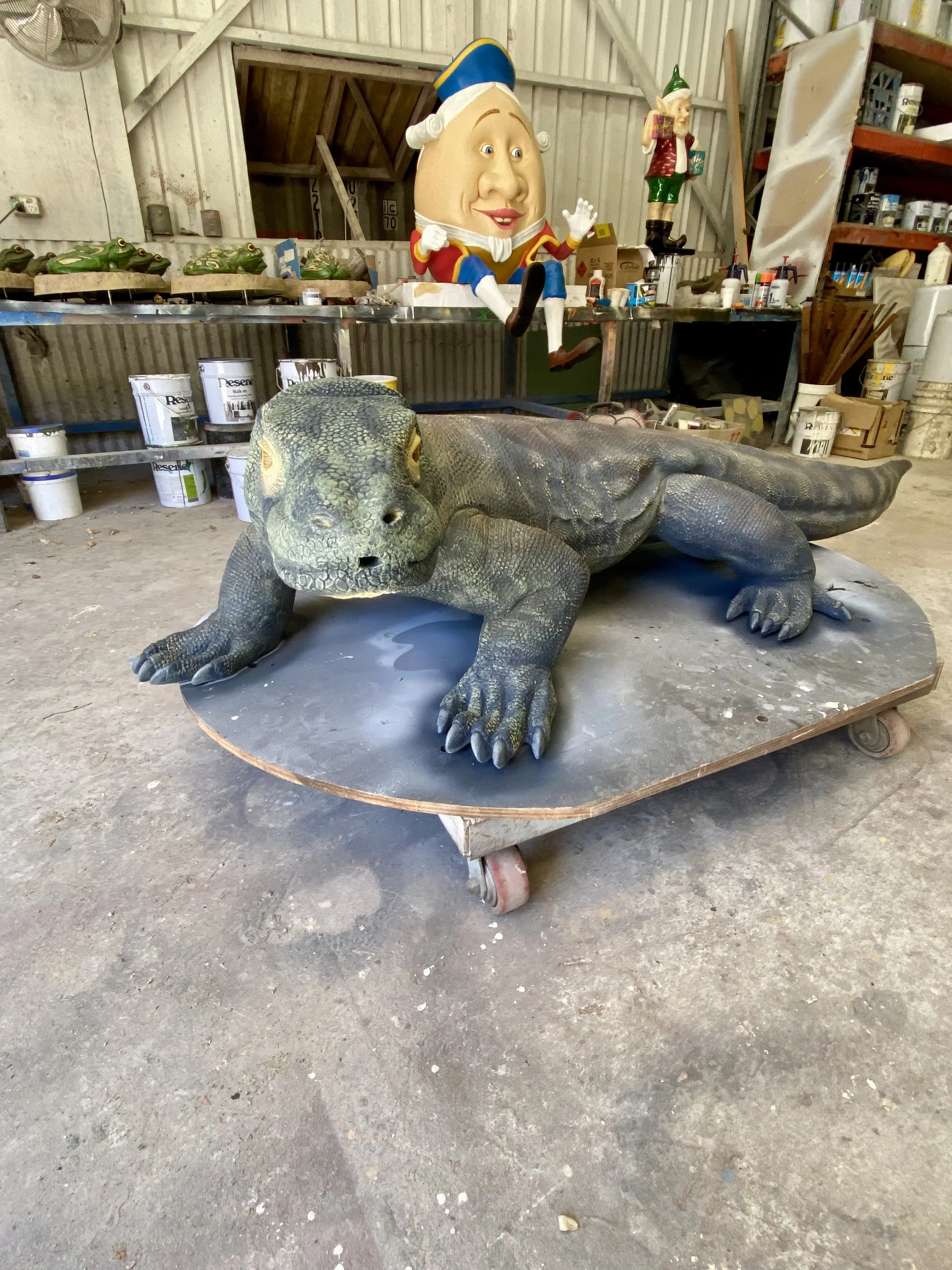 Komodo Dragon painted by Matt Smidt at Natureworks Australia