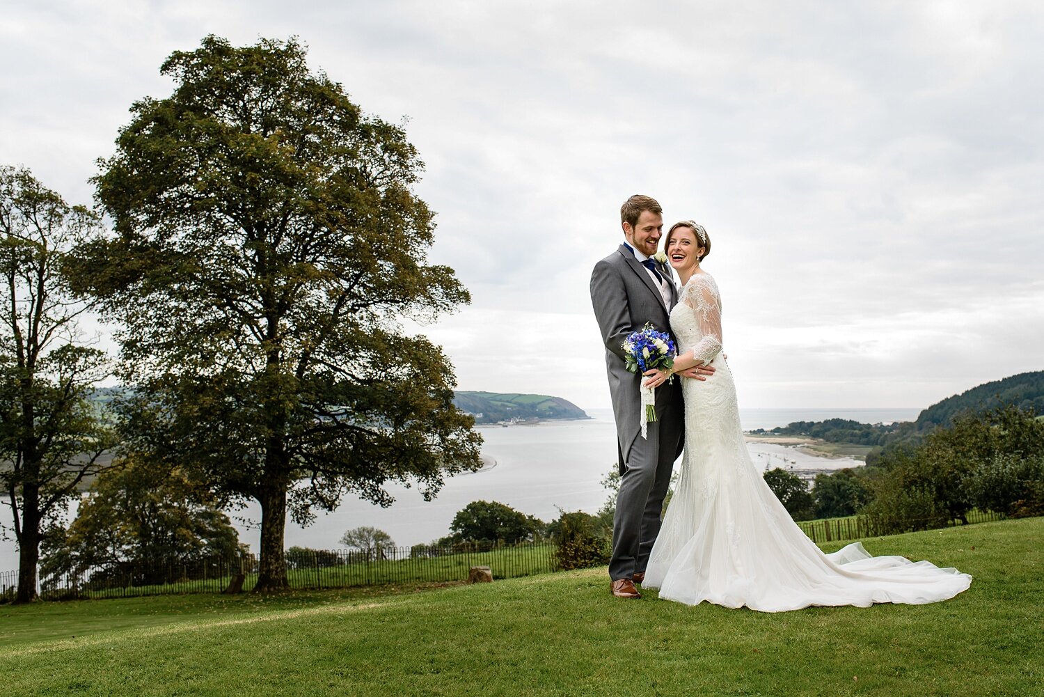 Bride and groom at Mansion House Llansteffan