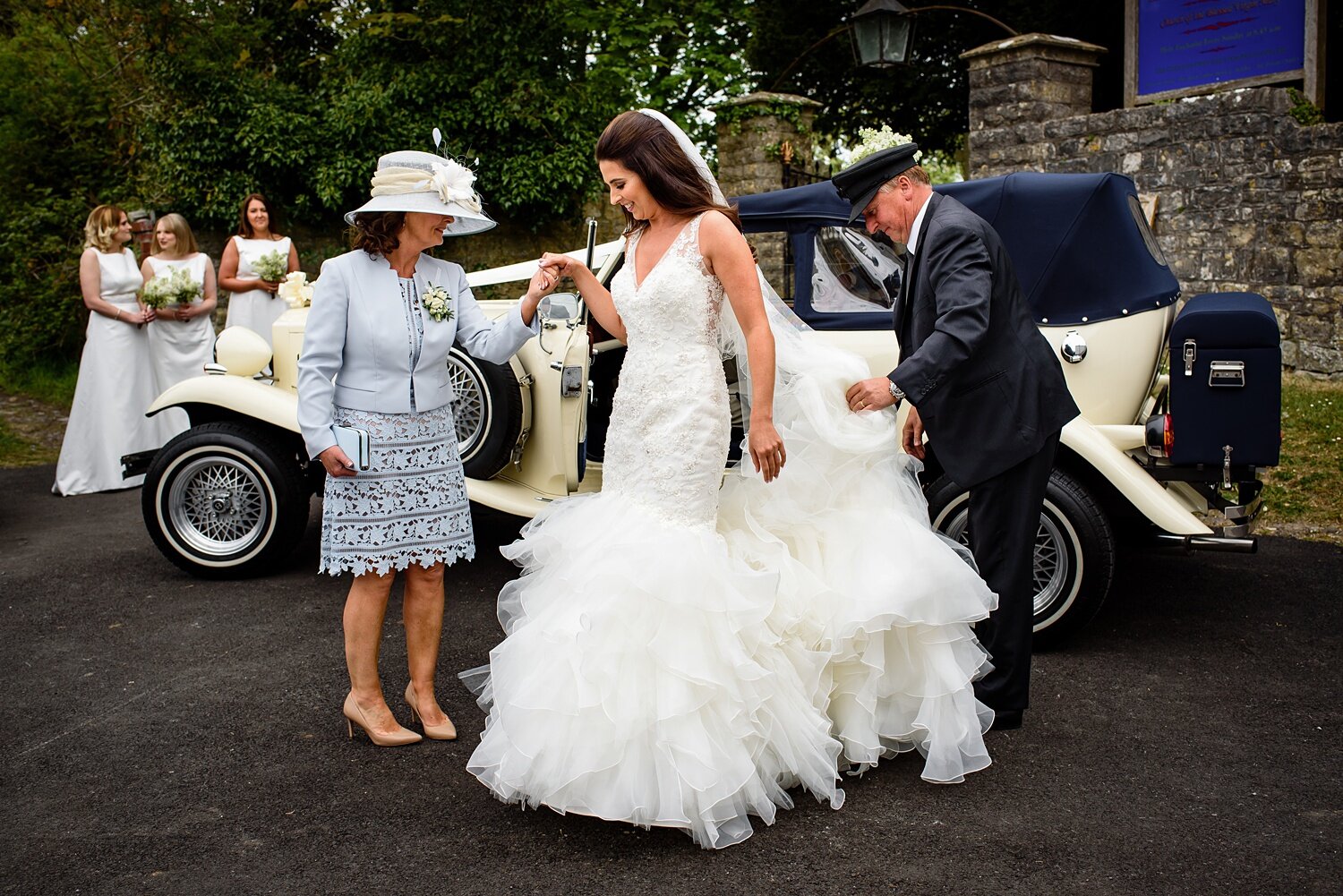 Bride arrives at Penmark Church