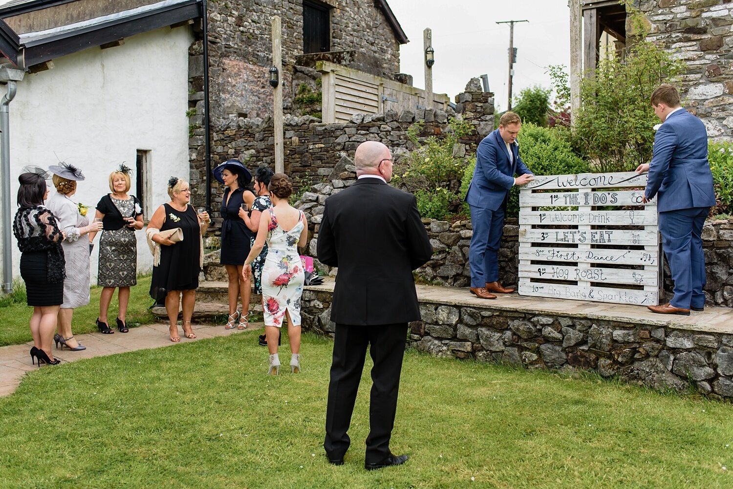 Wedding at Carreg Cennen Castle