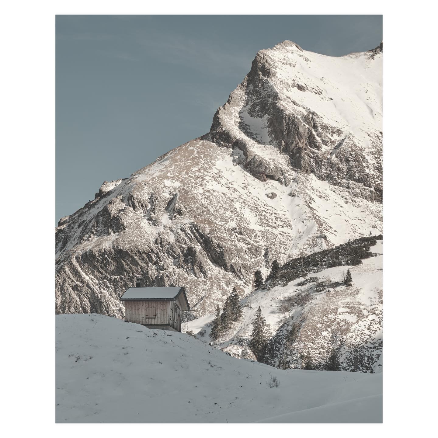 △ &middot; 🇦🇹 . . . #austria #kleinwalsertal #2022 #2023 #nature #fujifilm #xt5 #fujixt5 #photography #artofvisuals #landscapephotography #travel #hut #architecture #alpine #cabine #landscape #trees #light #shadow #photooftheday #mountains #hills #