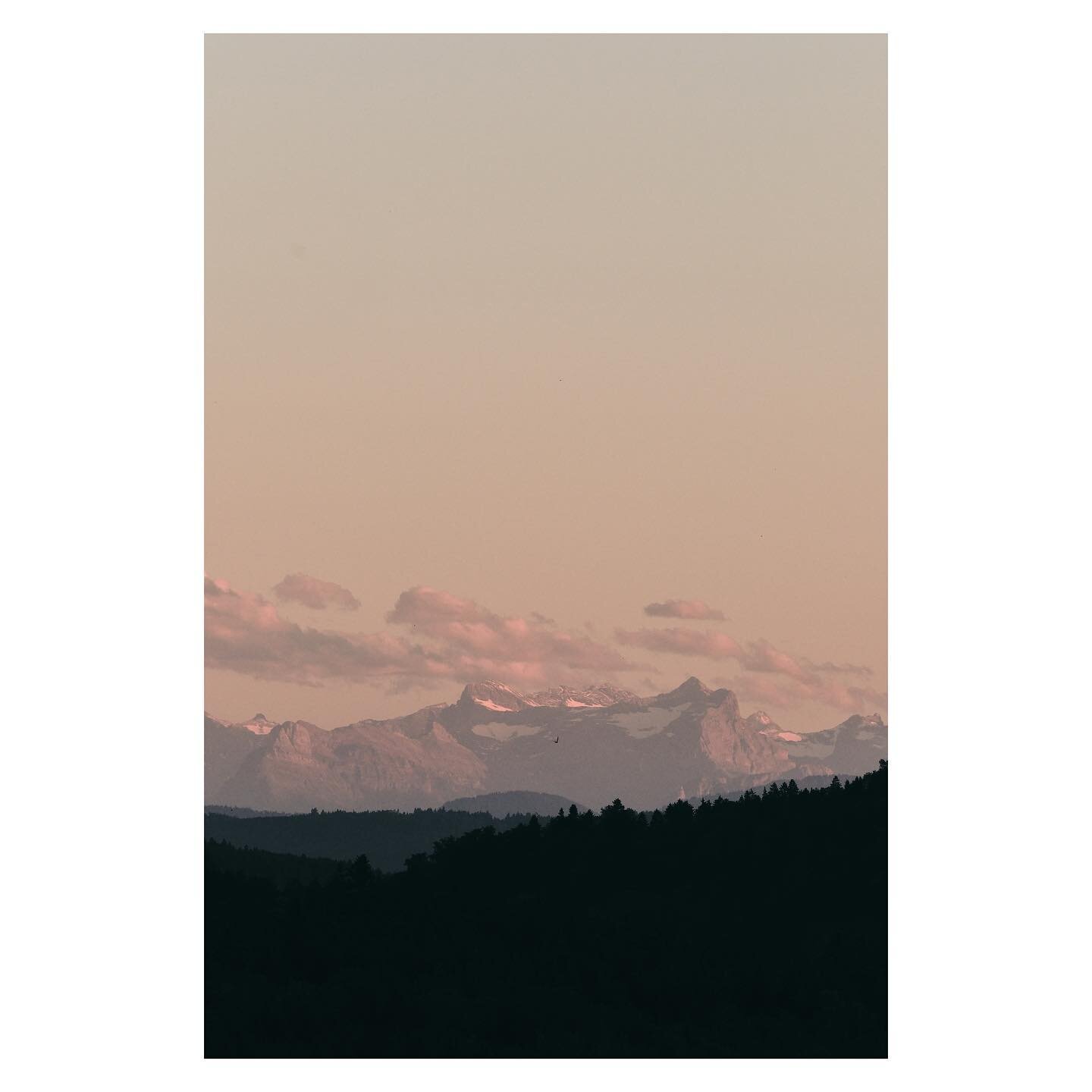 mountain view &middot; 🇨🇭 . . . #2023 #home #balcony #nature #summer #sunset #photography #artofvisuals #landscapephotography #travel #alpine #landscape #trees #light #shadow #photooftheday #mountains #hills #weltraumzine #hippomag