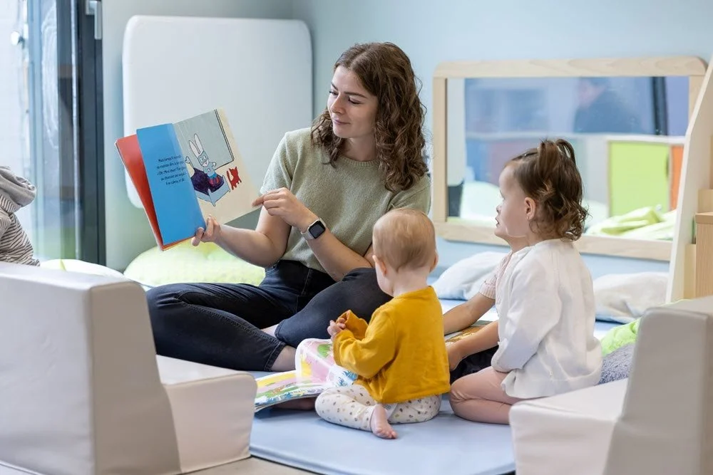 Eveil à la lecture dès la petite enfance dans notre crèche à Gorges