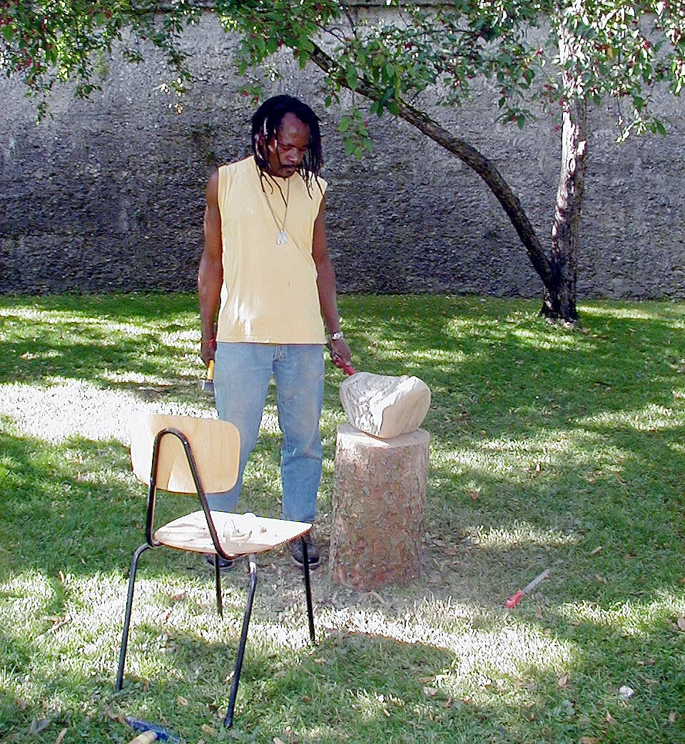 STEINBILDHAUERN MIT TAPFUMA GUTSA, 2004