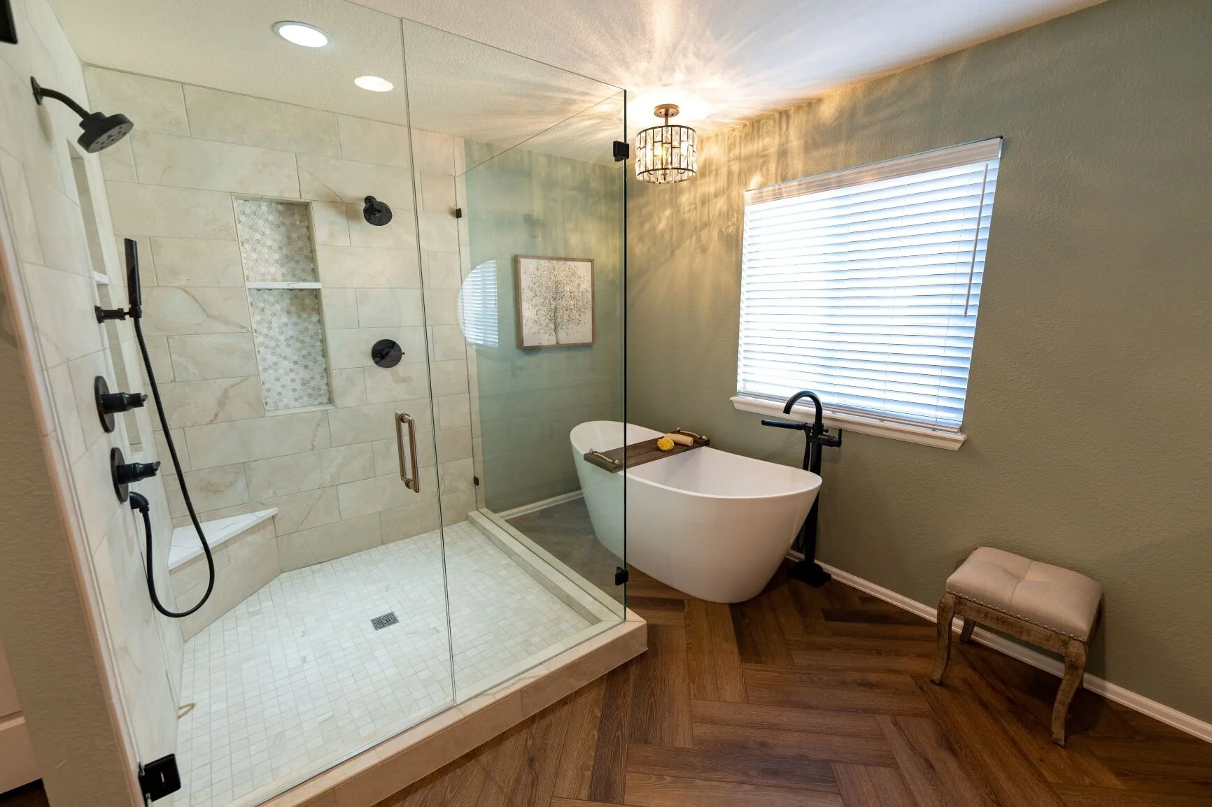 Master Bath-9.jpg