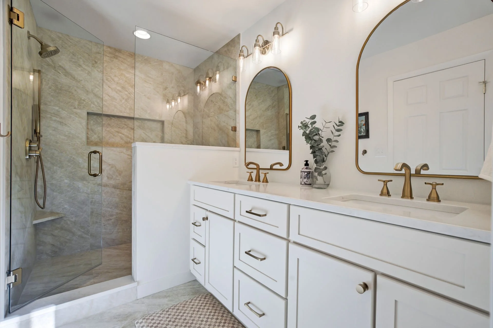 1701 Sundown Dr-0022.jpg