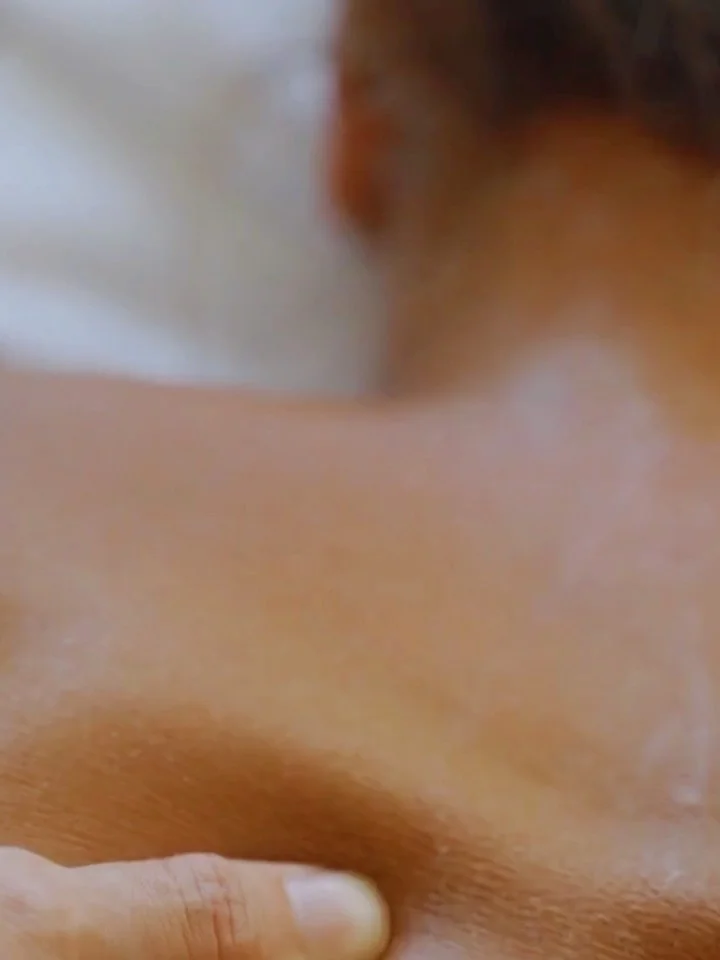 G&ouml;nn deinem K&ouml;rper eine Pause vom Alltag und tauche ein in pure Entspannung. 🧘&zwj;♀️💆&zwj;♀️

Buche dir jetzt deinen Termin.

📍YoPiBa Studio Gr&auml;felfing
🌸 Deine Zeit. Dein Wohlbefinden.

#massage #yopiba #wellness #munichwellness #