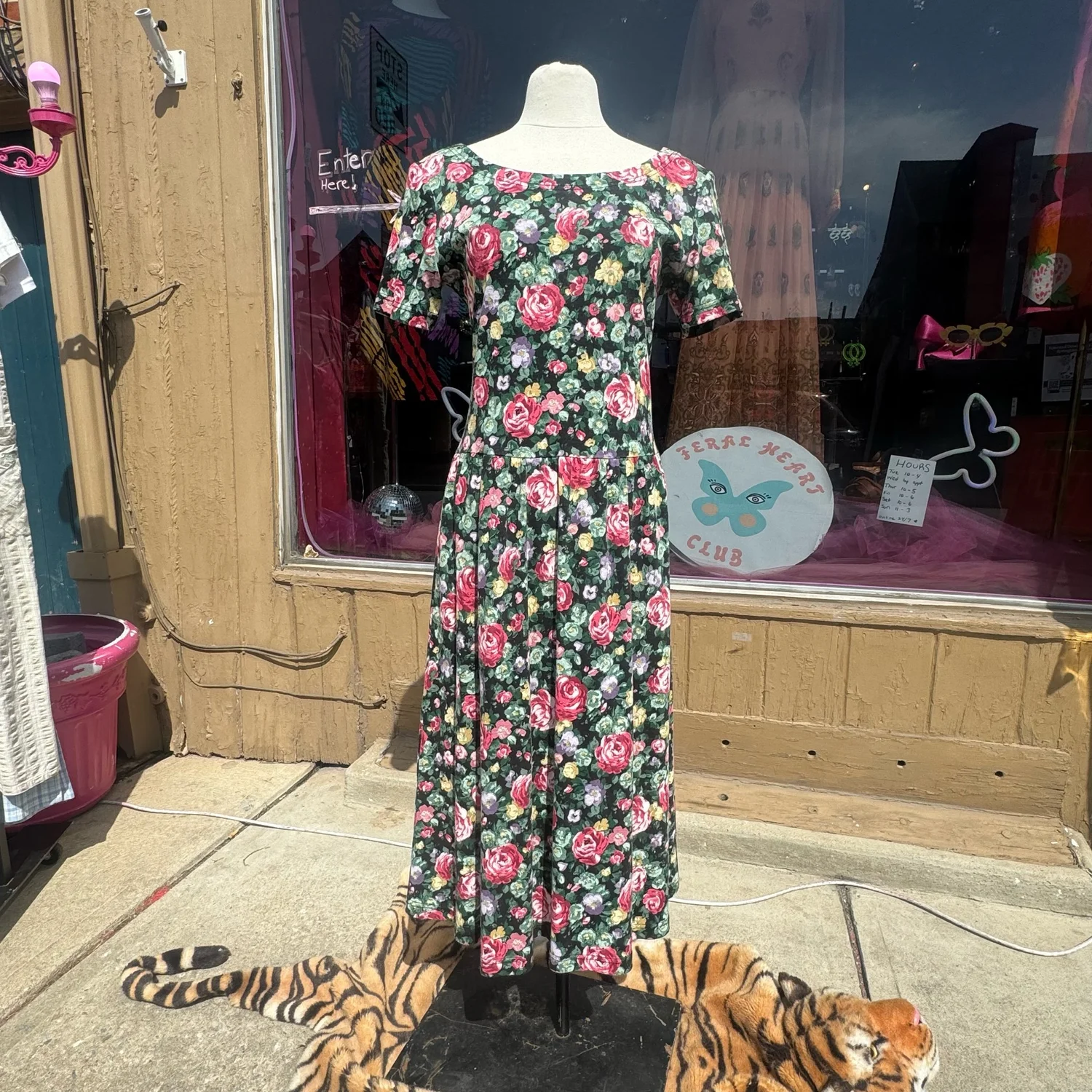 TreatÜrself special Vintage dress TreatÜrself special Vintage dress オケージョン