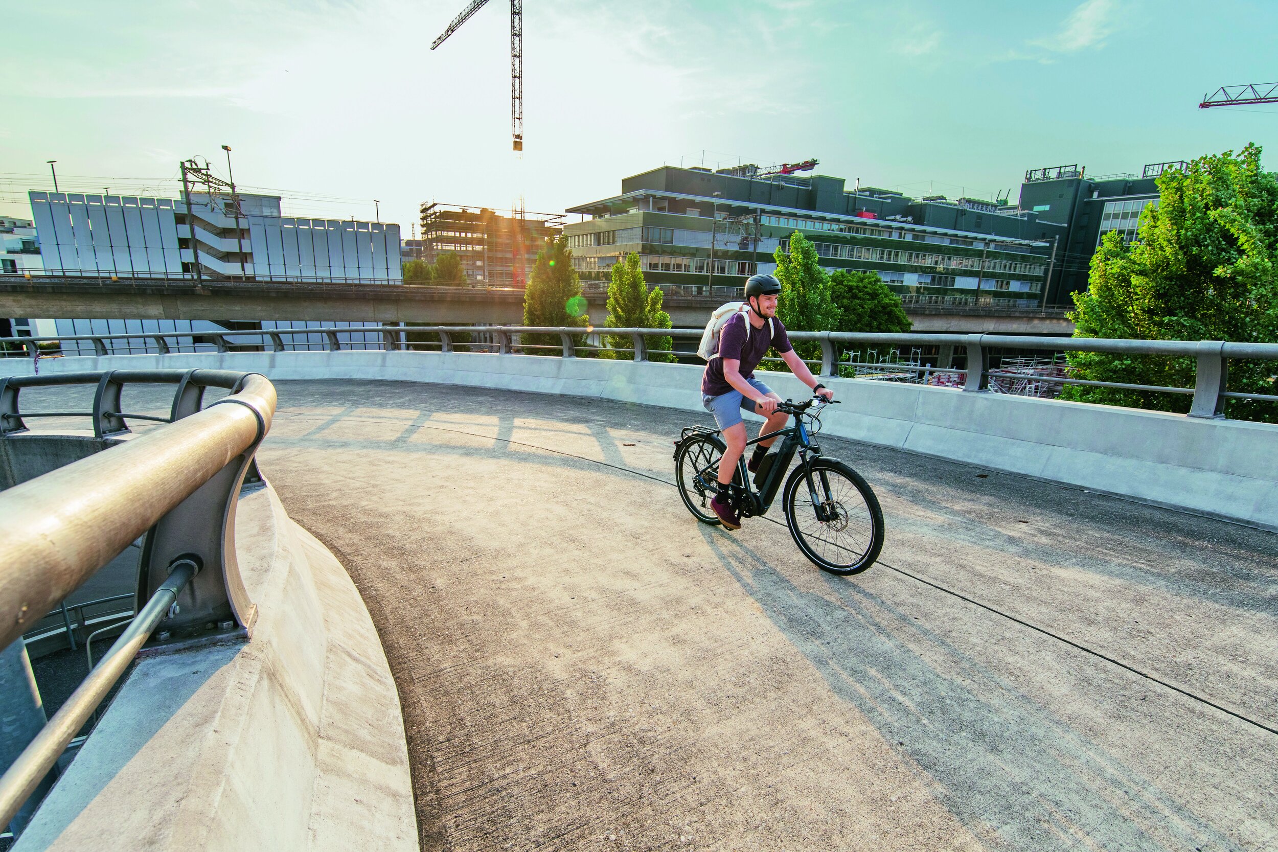 CMYK Version-FLYER_E-Bikes_Urban_Upstreet4_Zuerich_2.jpg