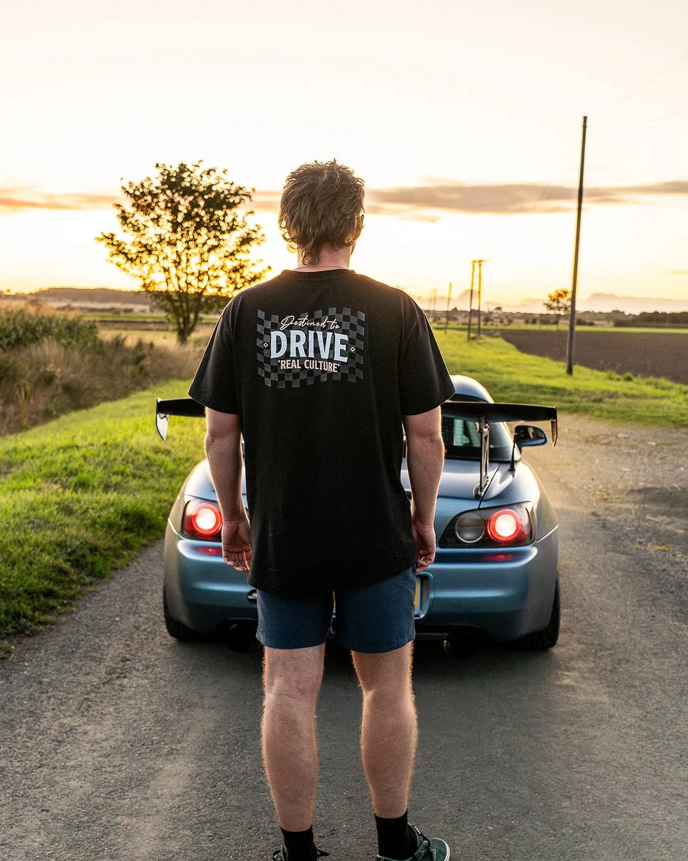 Destined to Drive Real Culture 🫡

#S2000 #S2K #F20C #Honda #VTEC #JDM #JapaneseCars #OldHonda #TheDriversDen