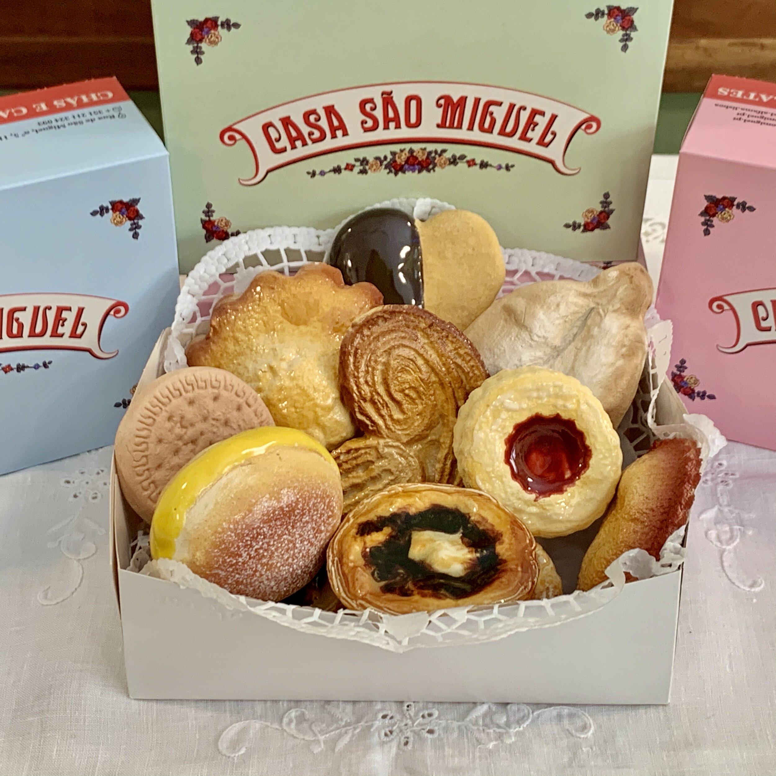 Assorted Ceramic Pastry