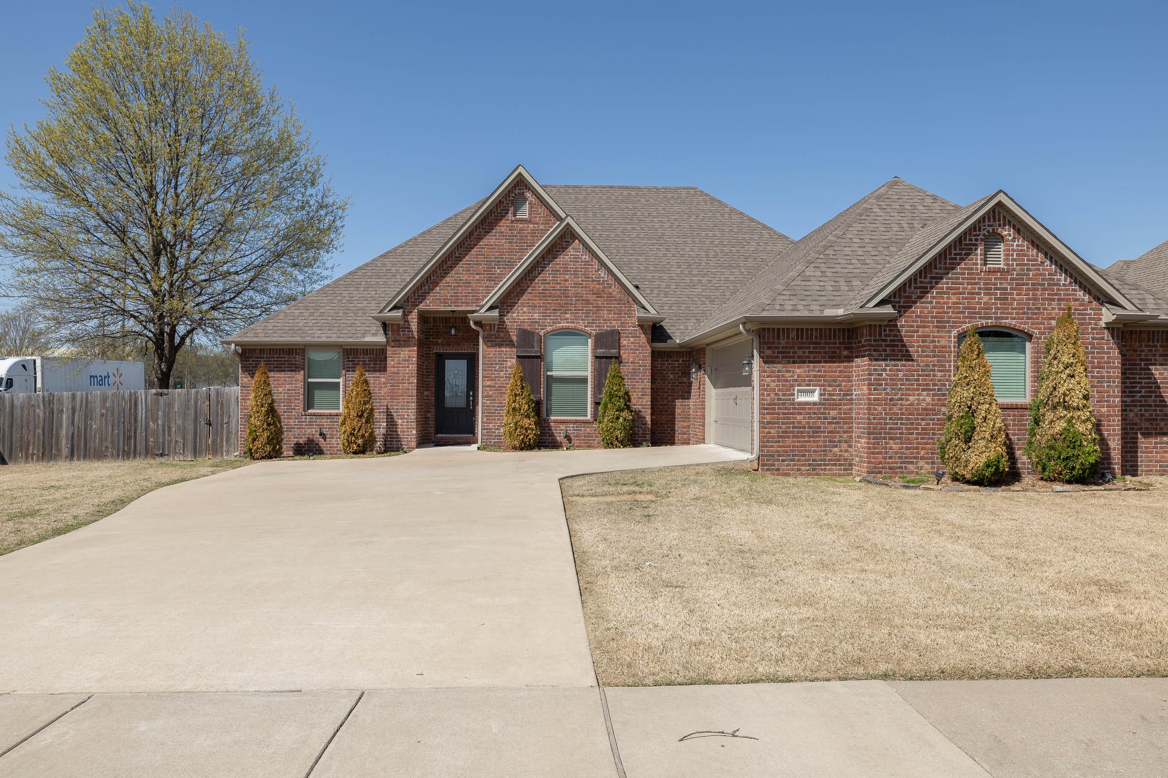 4008SWRoundstoneBlvd_exteriors(2of50).jpg