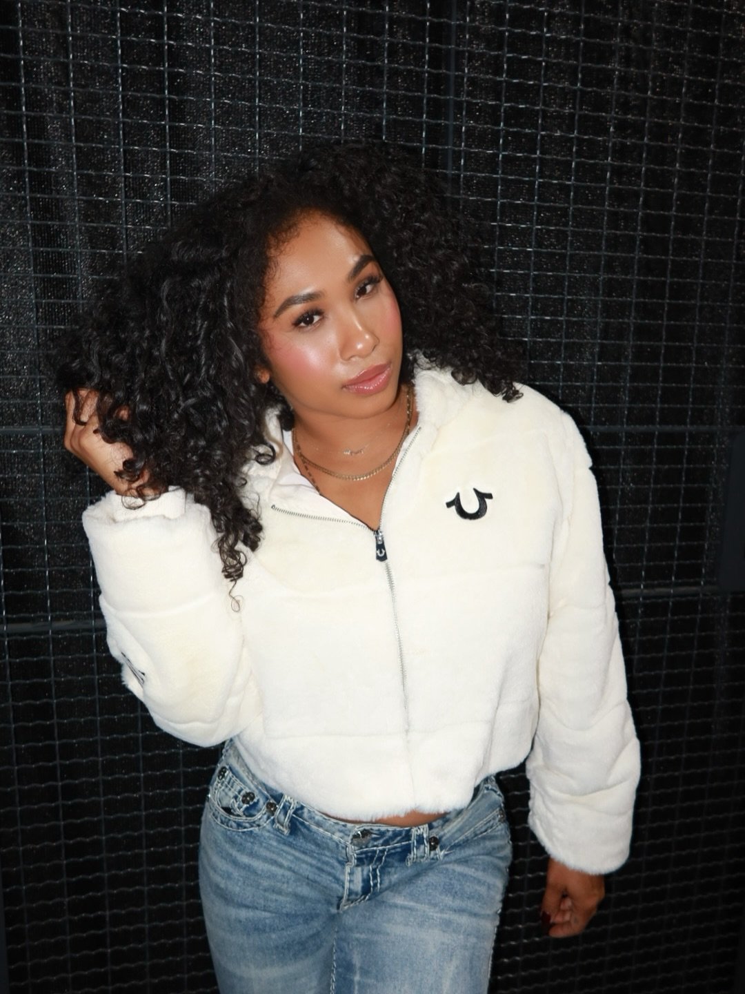 Fur season activated ❄️

Shop now for the best deals before Christmas ! 
Link on my story &amp; in bio 🔗

Thank you @truereligion @theflawliz 🫶🏽

#TeamTrue #WrappedInTrue #sponsored