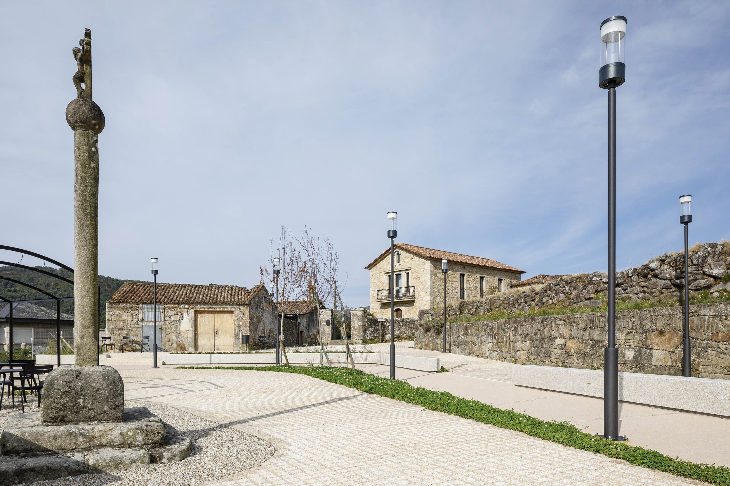 María Fandiño x Praza do Campo, Burgueira, Oia