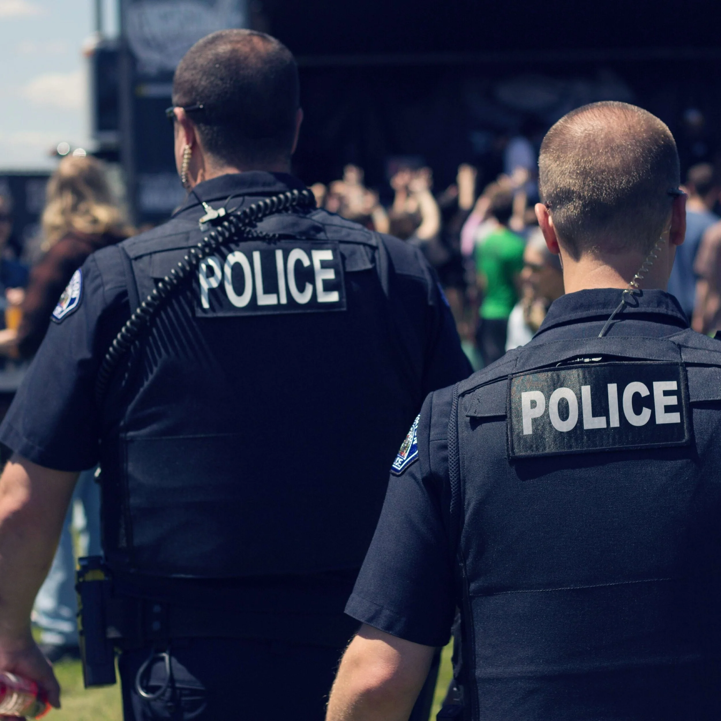 Estrella De La UFC Falsamente Arrestado Por El CPD