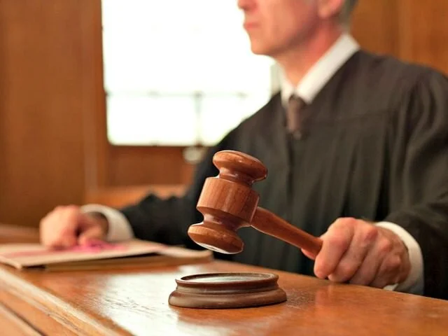 Demanda De Clase En Contra Se Stone Park Por Operación Encubierta De Prostitución