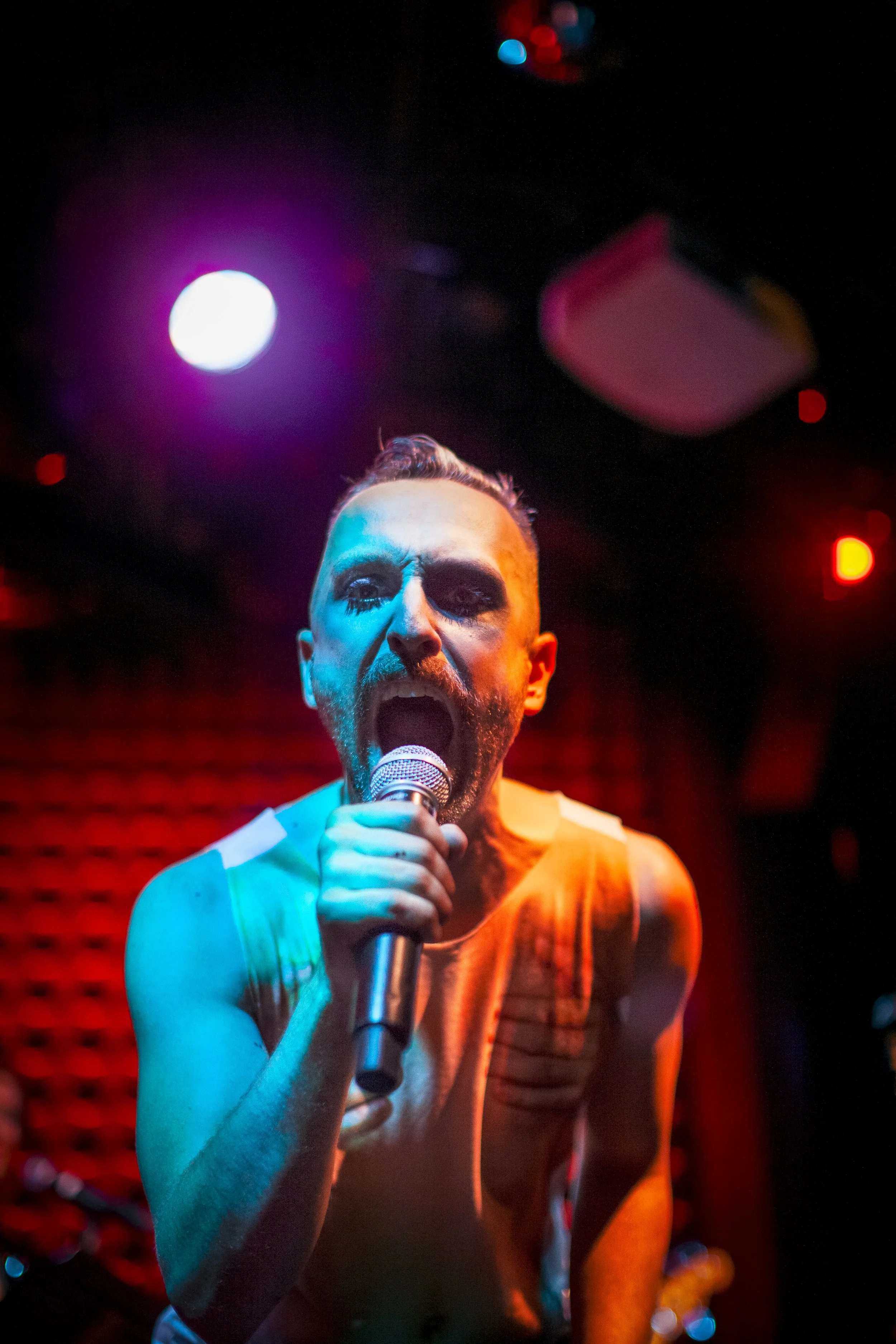 adam_Enright_Good_Bitch_Goes_Down_Joes_Pub-Anna Beeke scream.JPG