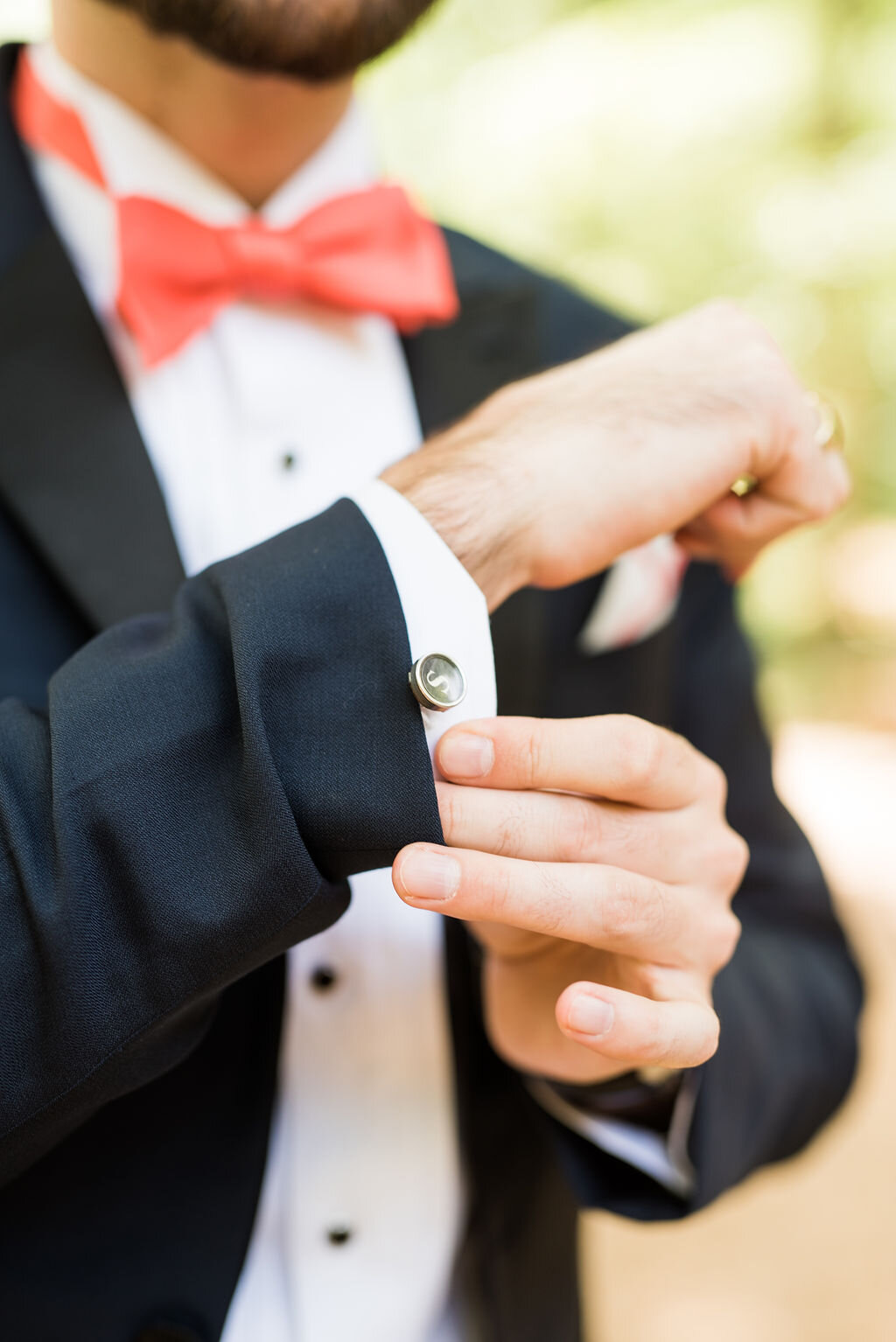 groom cufflink