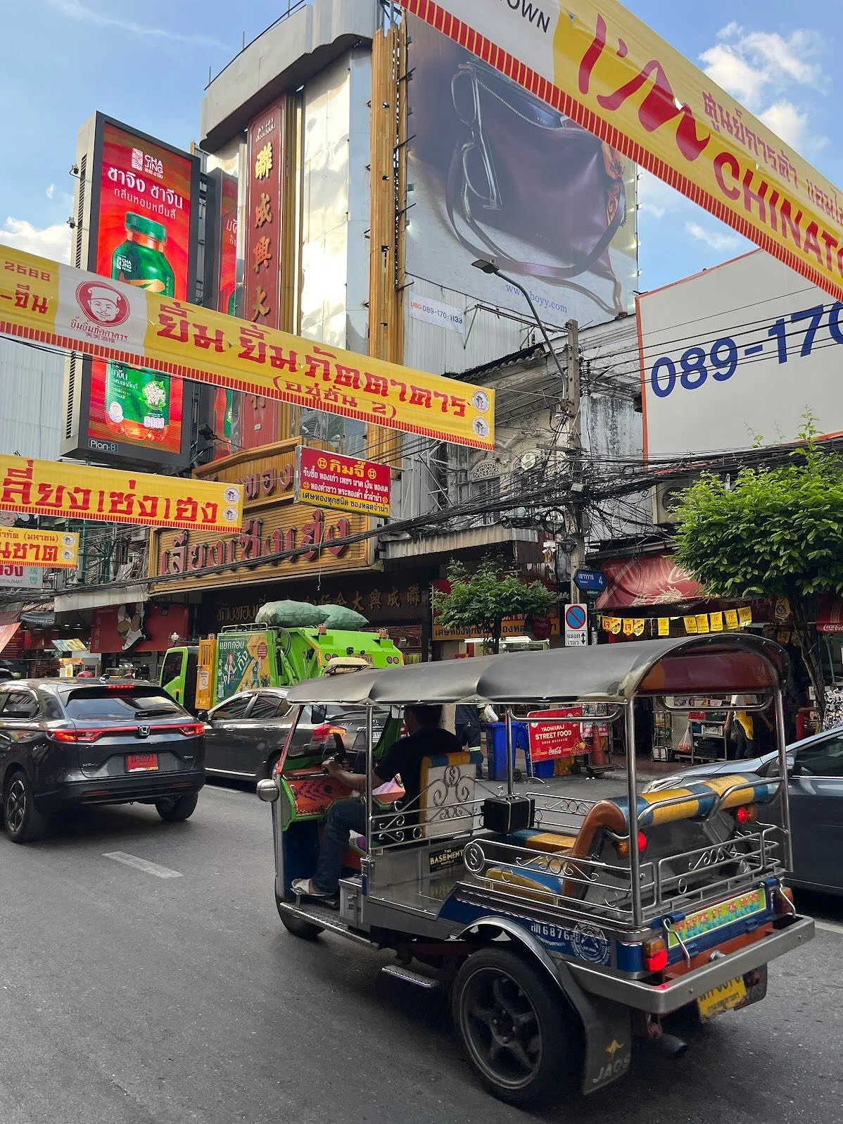 สวัสดีครับ Sawadee krap 🙏 Bangkok 🇹🇭