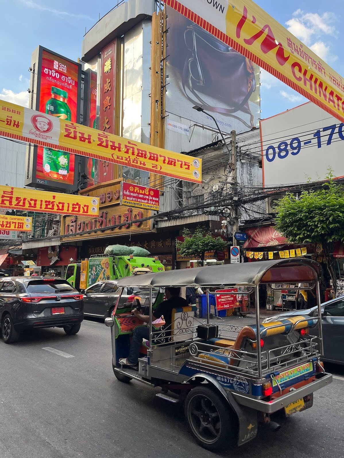 สวัสดีครับ Sawadee krap 🙏 Bangkok 🇹🇭