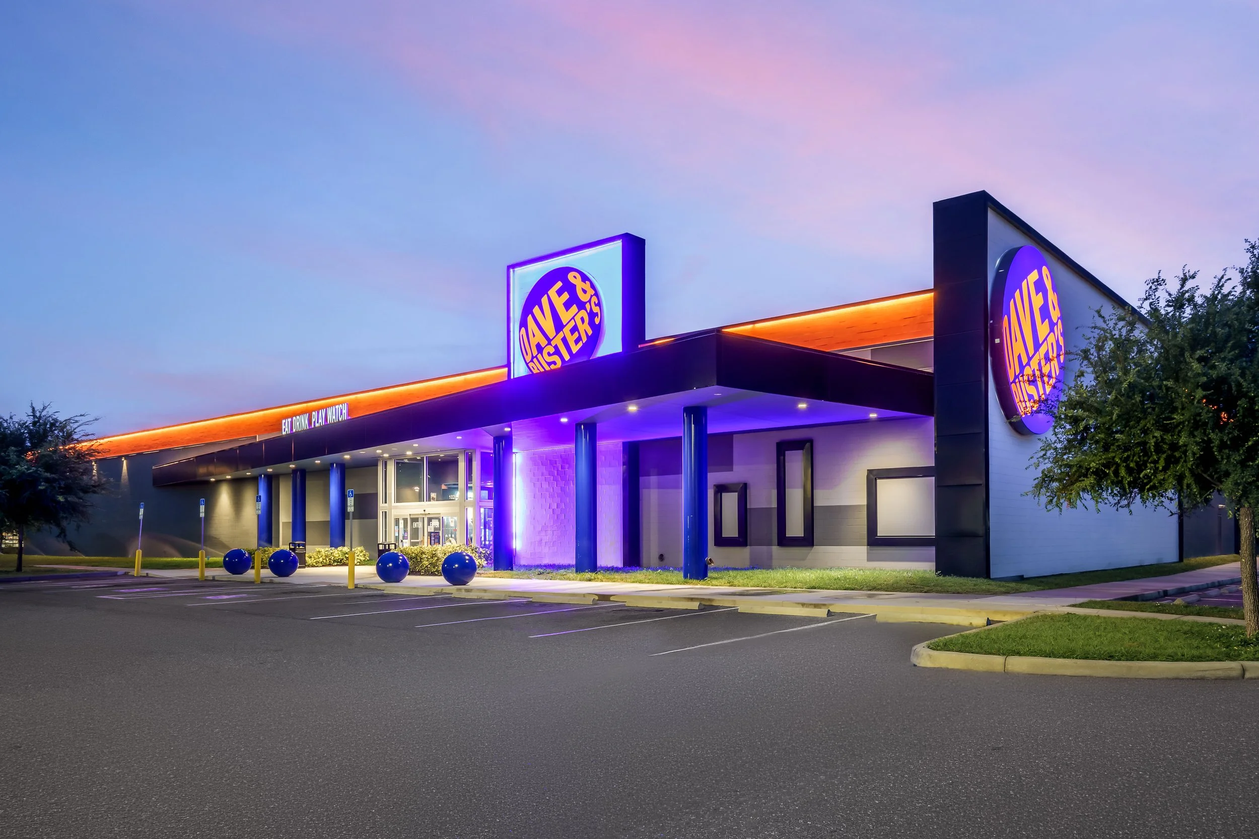 Twilight Exterior, Dave & Buster's - Tampa, FL.   Client: HFA-AE