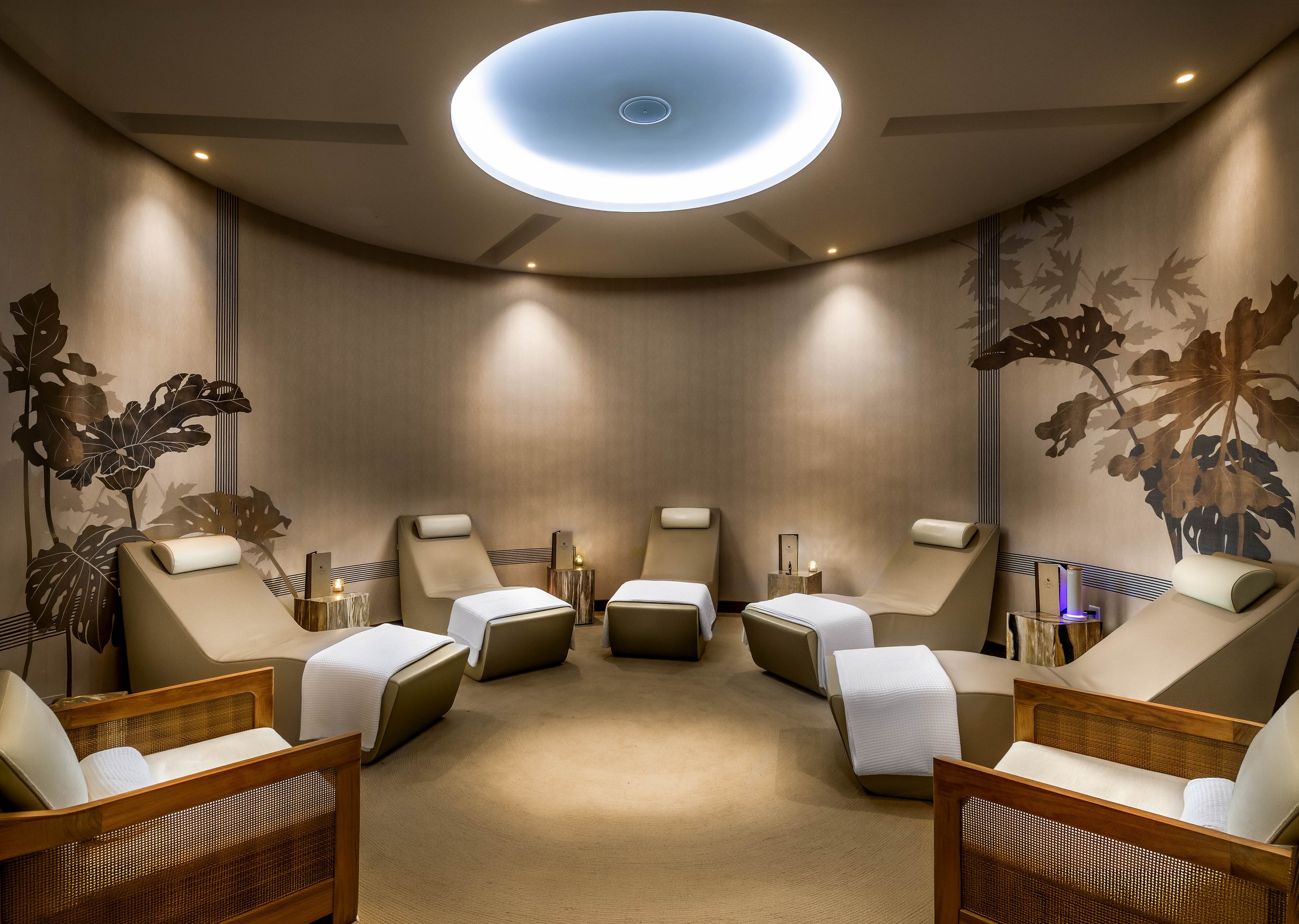 spa-interior-opal-sol-tampa-1.jpg