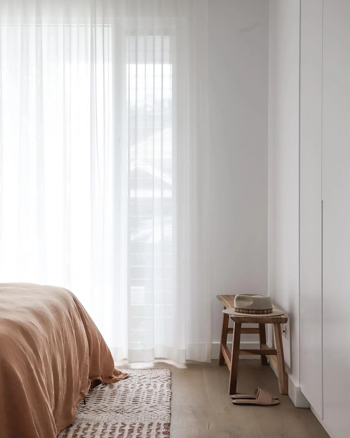 Did you know the average person  spends about 26 years sleeping in their life? Surprisingly, we also spend *7 years trying to fall asleep! So if that doesn&rsquo;t seem like a good reason to have a beautiful, calm bedroom, then I&rsquo;m not sure wha