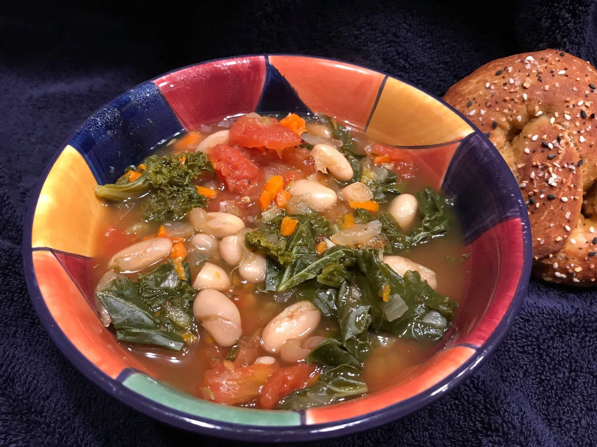 EASY WHITE BEAN AND KALE SOUP