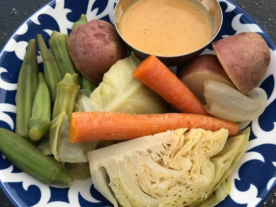 CAJUN-INSPIRED VEGETABLE BOIL