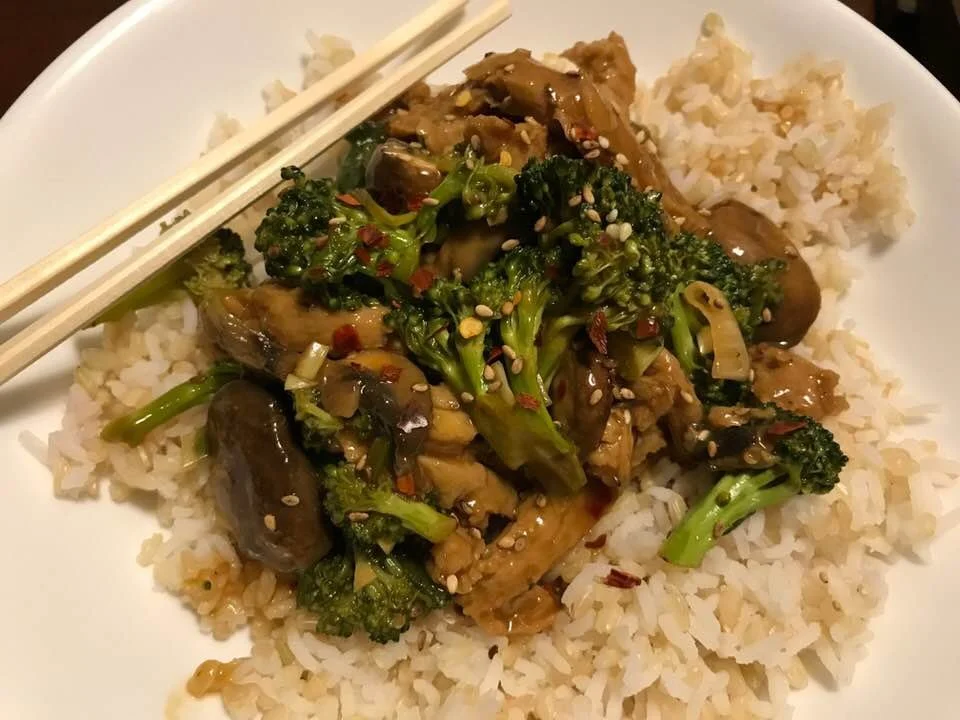 SESAME BROCCOLI STIR-FRY