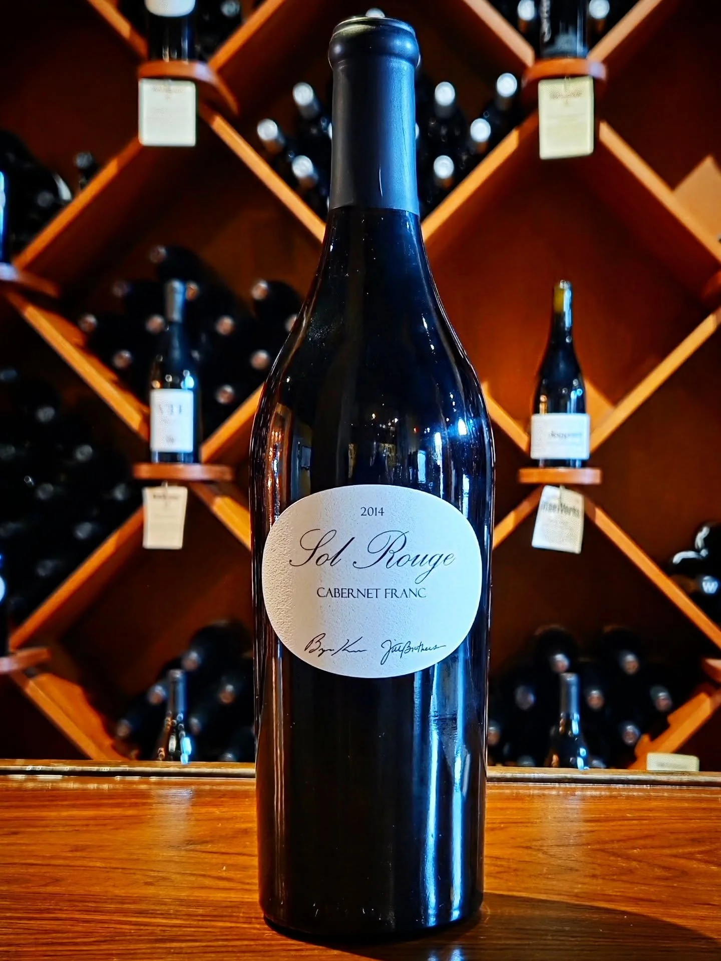 🍇Cabernet Franc 2014
Sol Rouge vineyard Lake County CA
92 points from Wine Enthusiast

Notes: Dark ans concentrated in the glass,this wine exhibits rich aromas of ripe blackberries,blueberry compote,sweet tobacco, dark chocolate  and a hint of green