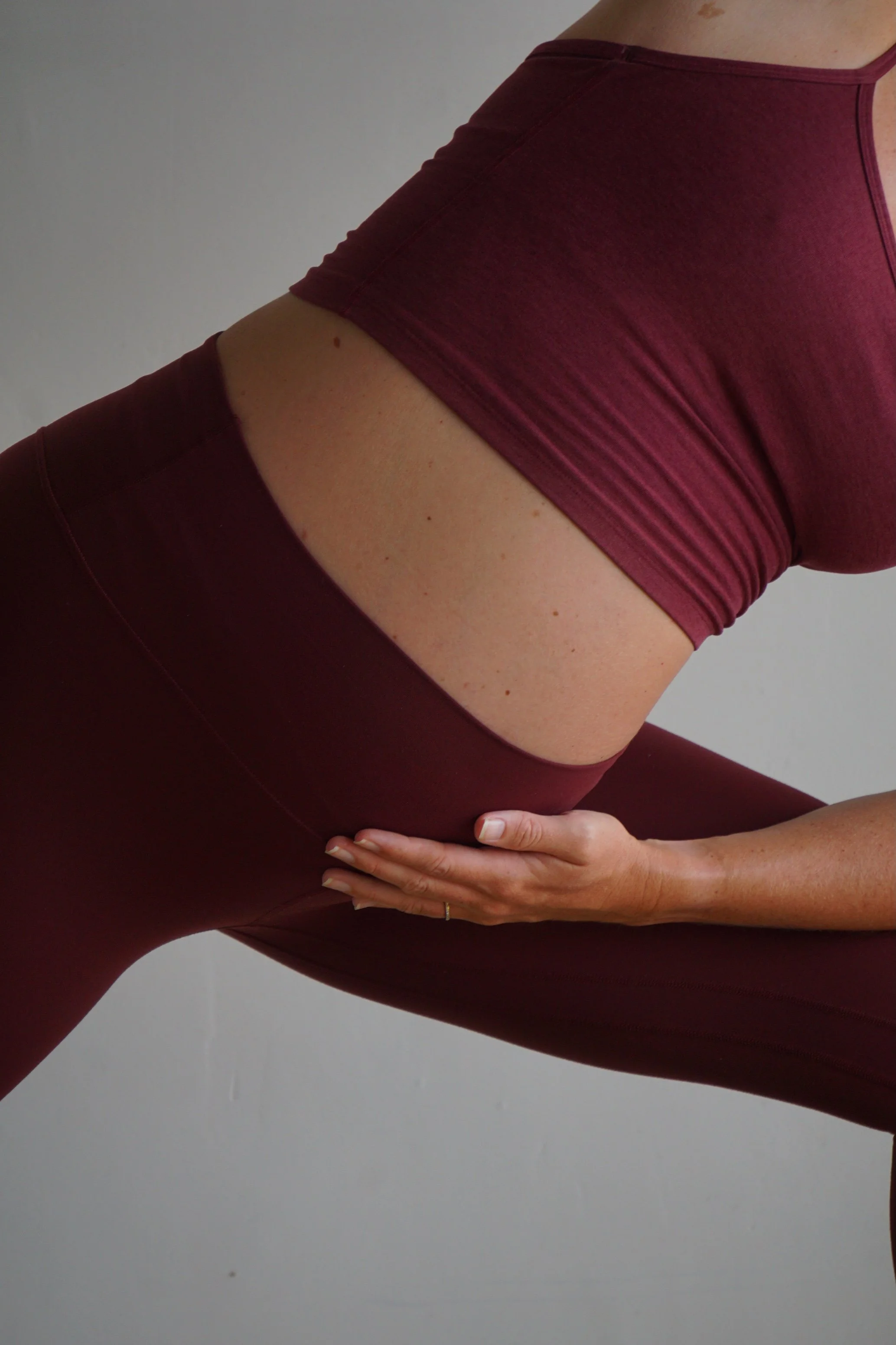 5 Mistakes Yoga Teachers Make When a Pregnant Student Joins Their Class