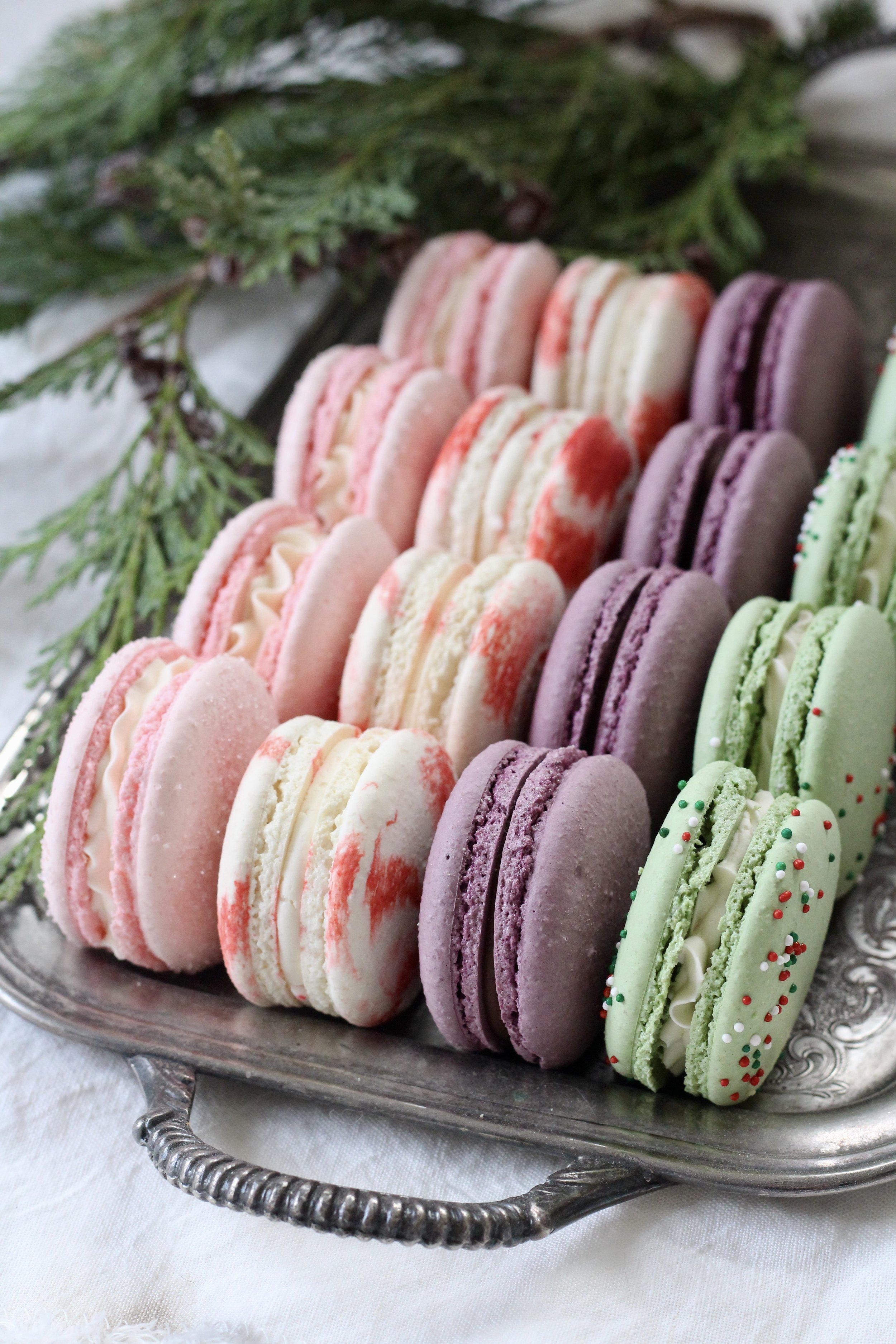 Holiday Macaron Gift Set