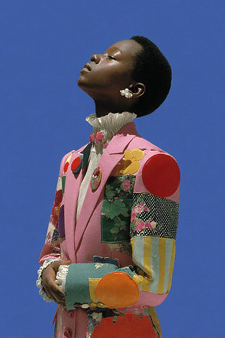 Baroque_elegance_african_Model_colors_complementary_suit_fold_5de0e581-0c48-4696-8cbf-4f2d9fe23ec4_2.png