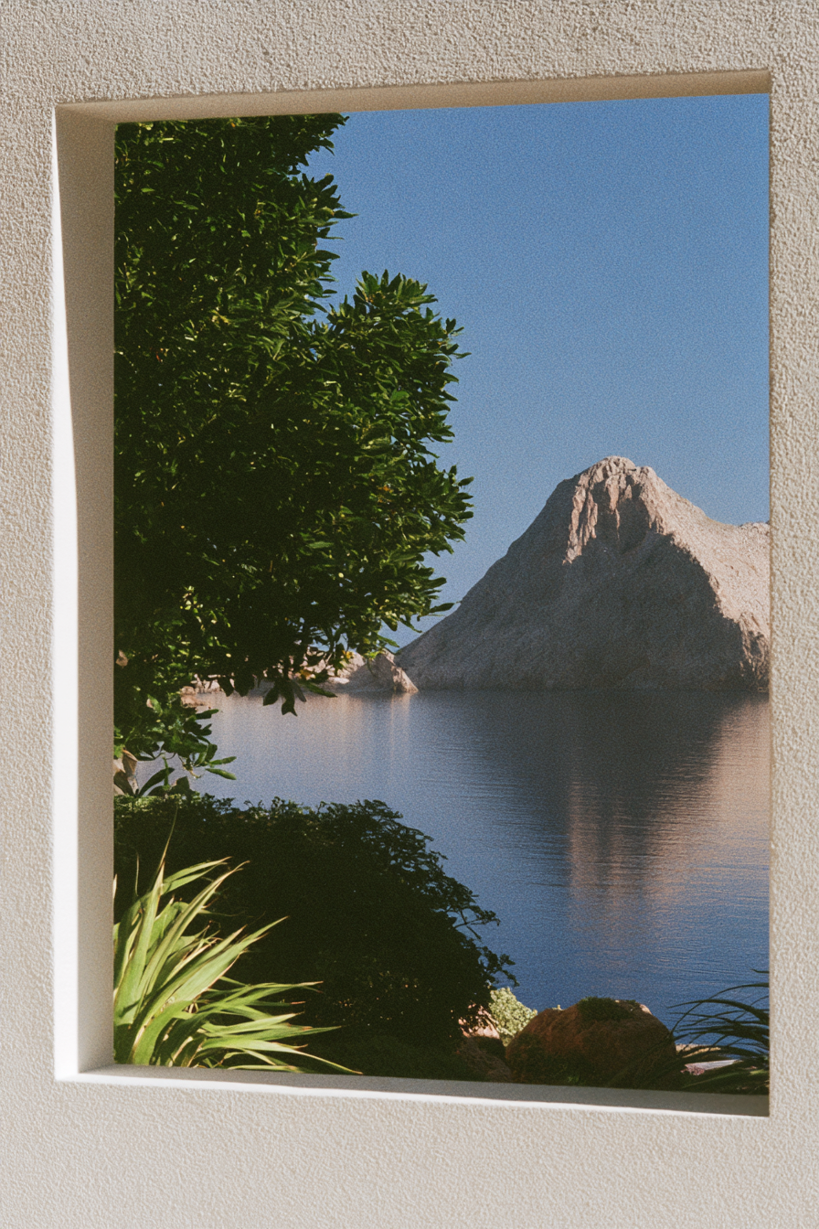 Architecture_Built_from_Nature_--chaos_15_--ar_23_--sref_3002_1bfb135d-5621-4a7e-a47a-fb8fdea1d470_3.png
