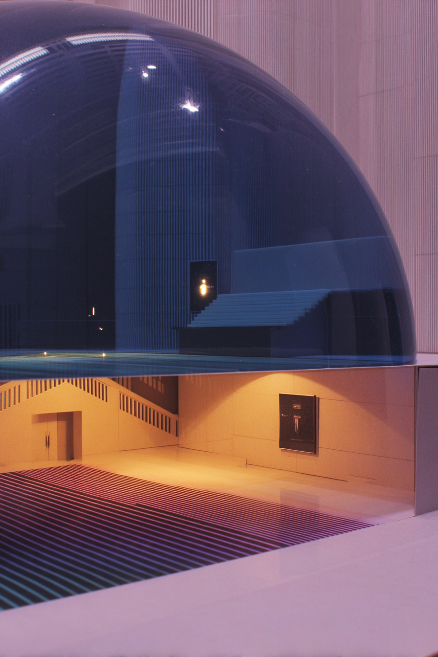 dramatic_top-floor_sci-fi_architectural_masterpiece_curved_tr_3b48f6d2-e8d8-4b2e-a3e7-2ed832b26ae1_2.png