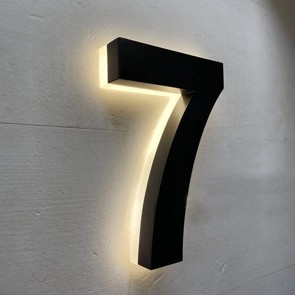 7-Black-light0n2.jpg