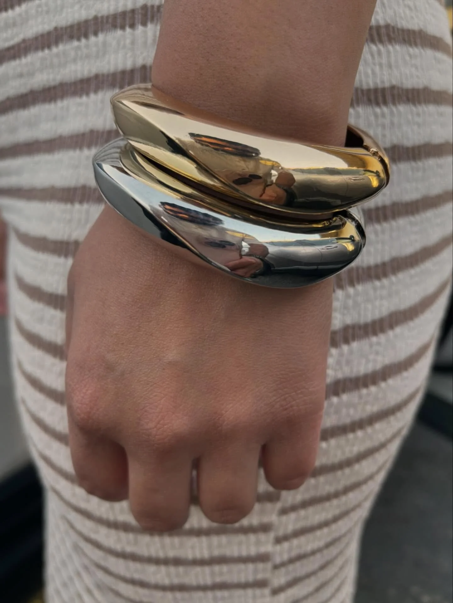 Our bangles got upgraded for Fall/Winter ✨
Dropping on the site this Friday!